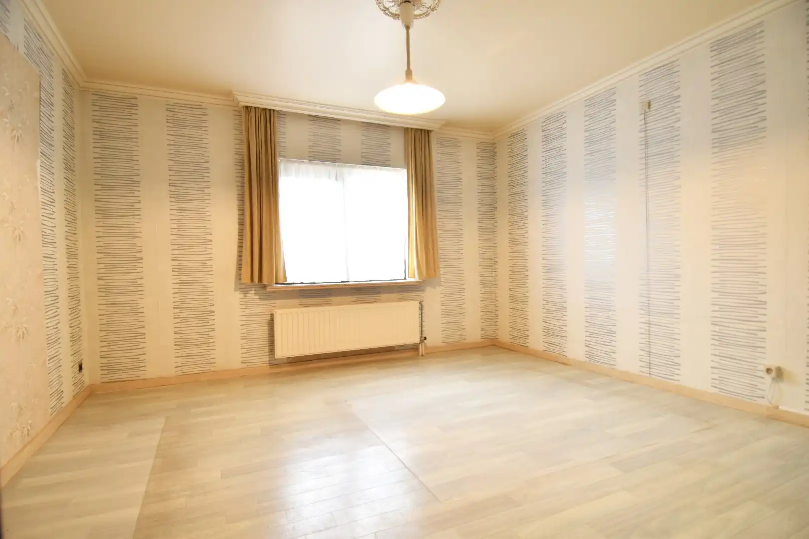 Villa met 3 slaapkamers (mogelijkheid tot meer!) te koop op 1922 m² grond nabij het centrum van Gullegem foto 9