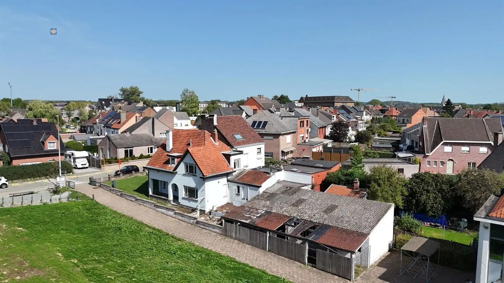 Karaktervolle te renoveren woning met 3 slaapkamers en tuin in Denderleeuw foto 28