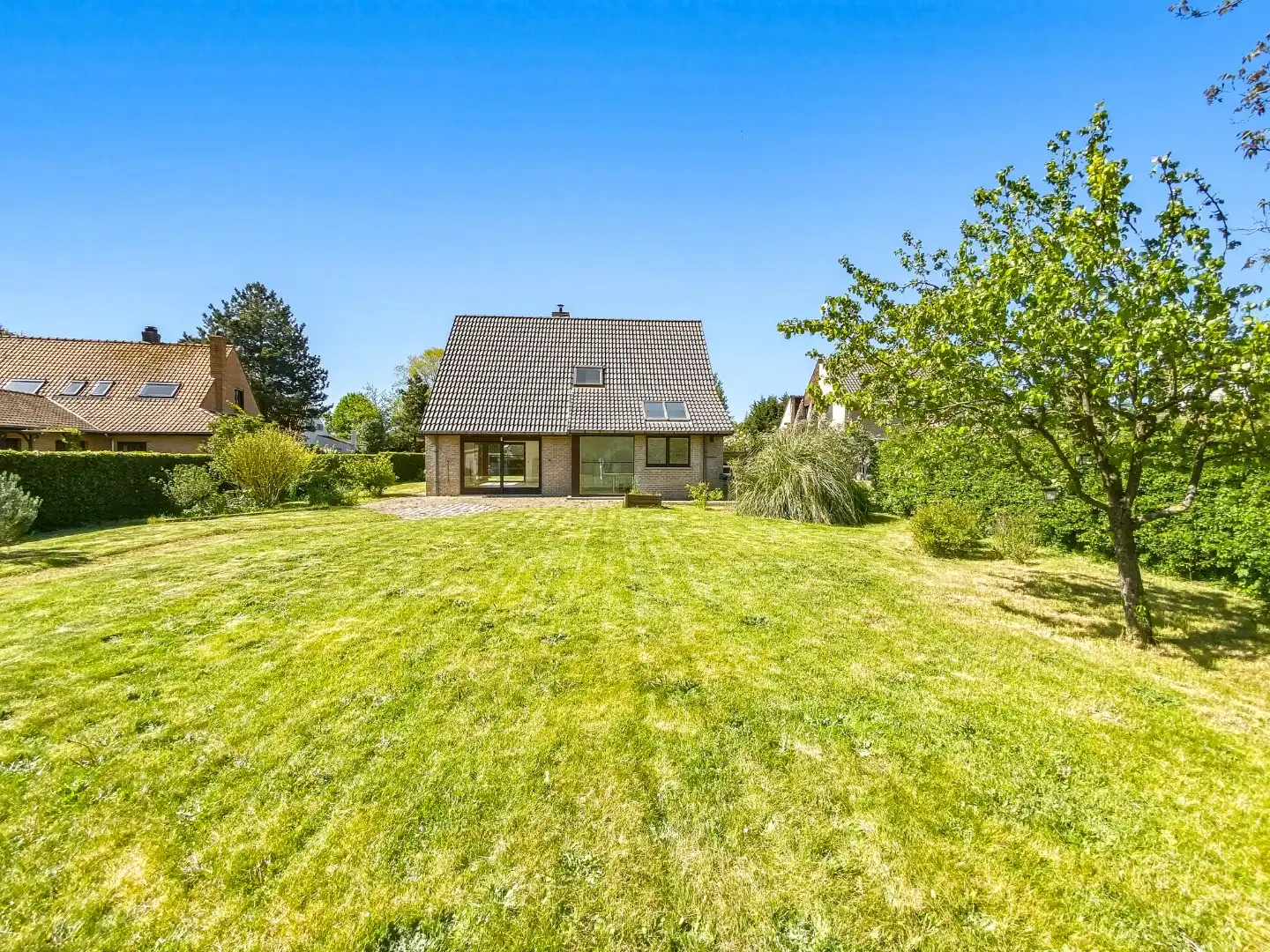 Ruime villa met 5 slaapkamers op 1082 m² te Oostduinkerke, gelegen vlakbij het natuurreservaat Hannecartbos. foto 26