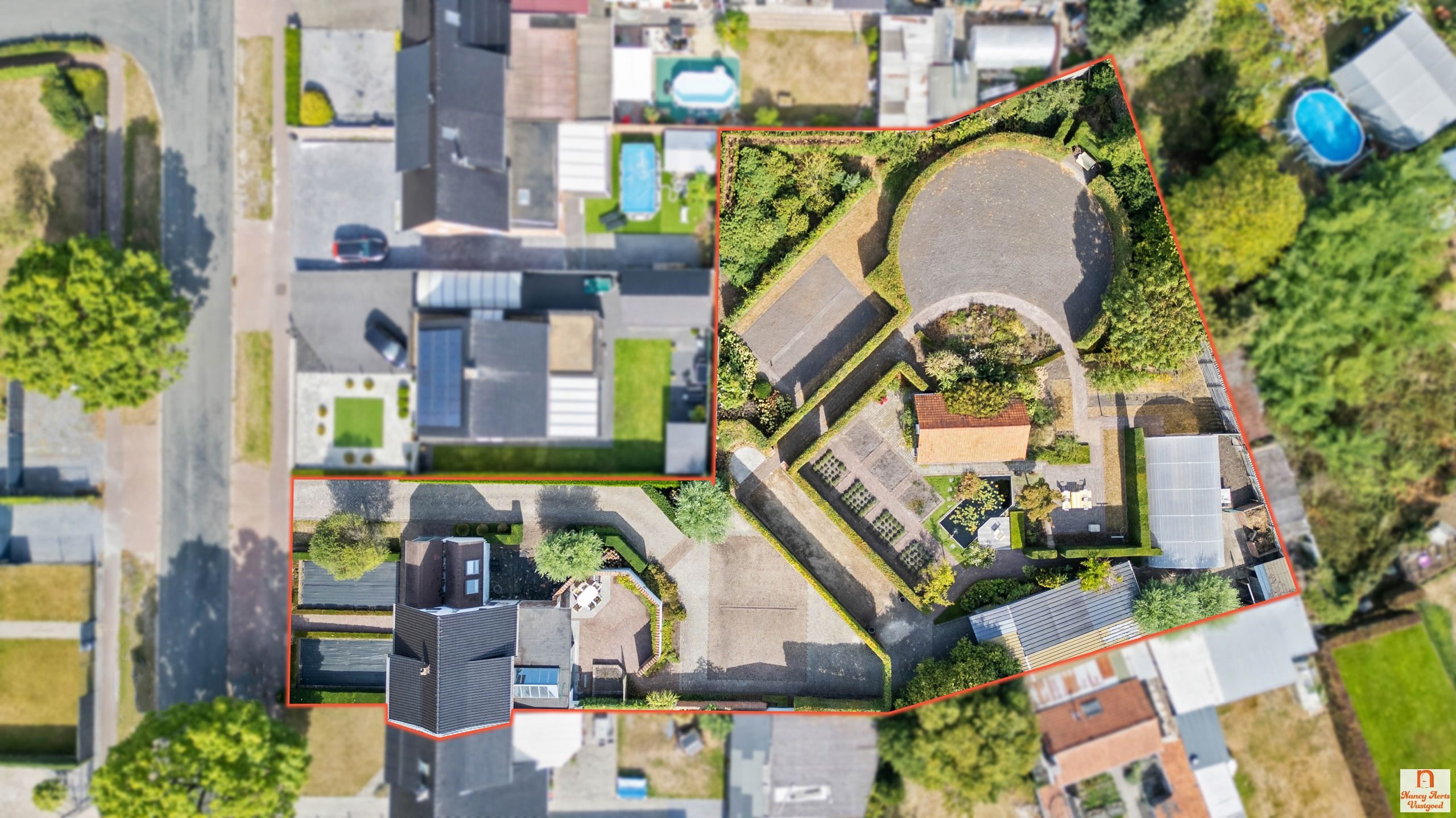 Instapklare woning met uitzonderlijk grote tuin met vijver foto 29