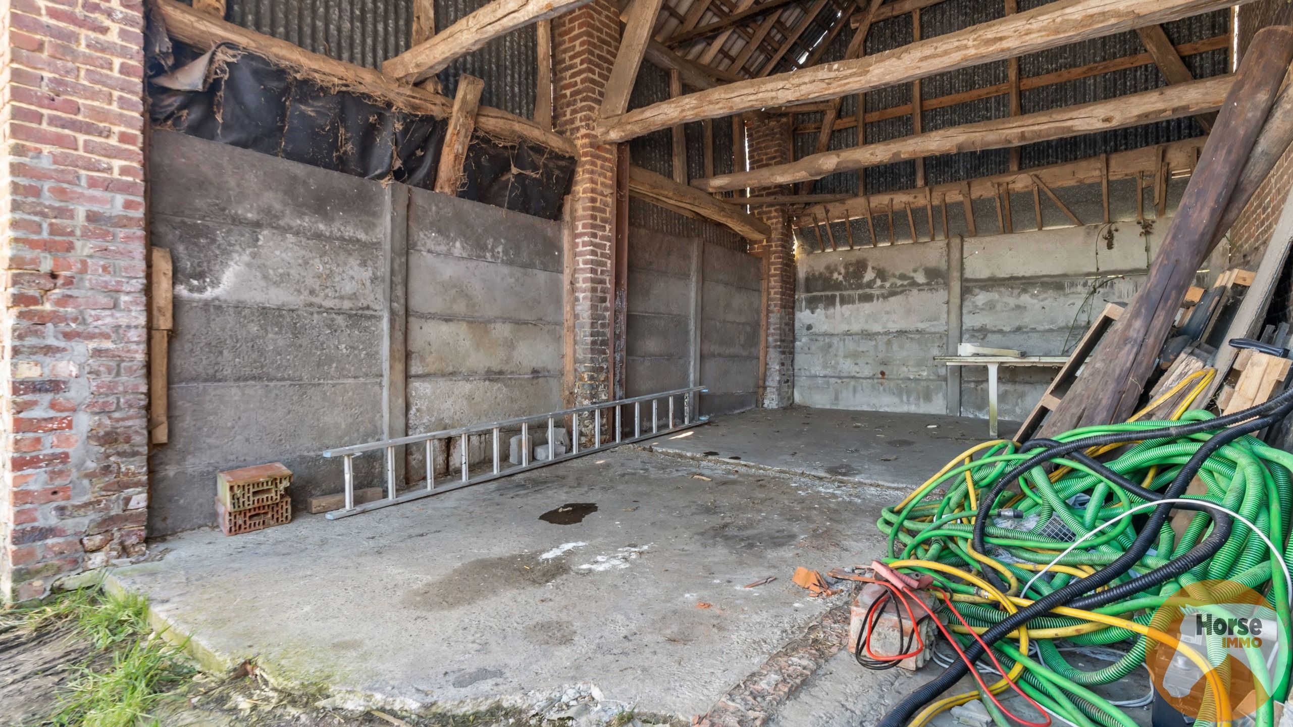 ZWALM - Hoeve met stallen en weides op +/-1,5HA foto 23