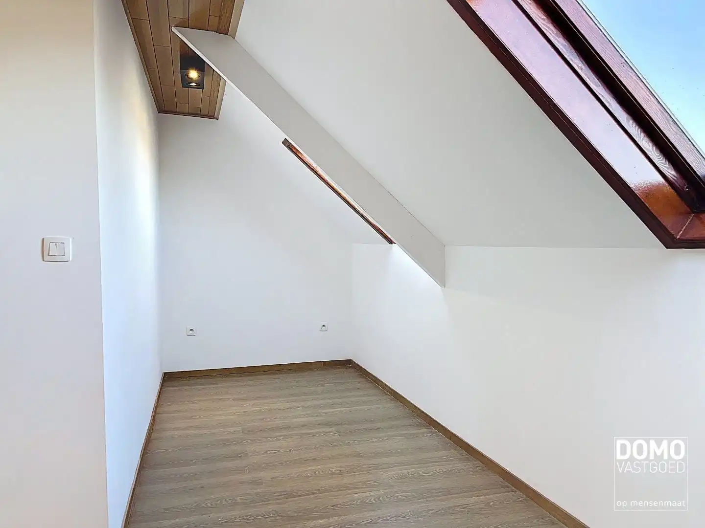 INSTAPKLAAR  DUPLEXAPPARTEMENT MET 2 SLAAPKAMERS OP GOEDE LOCATIE IN KURINGEN foto 17