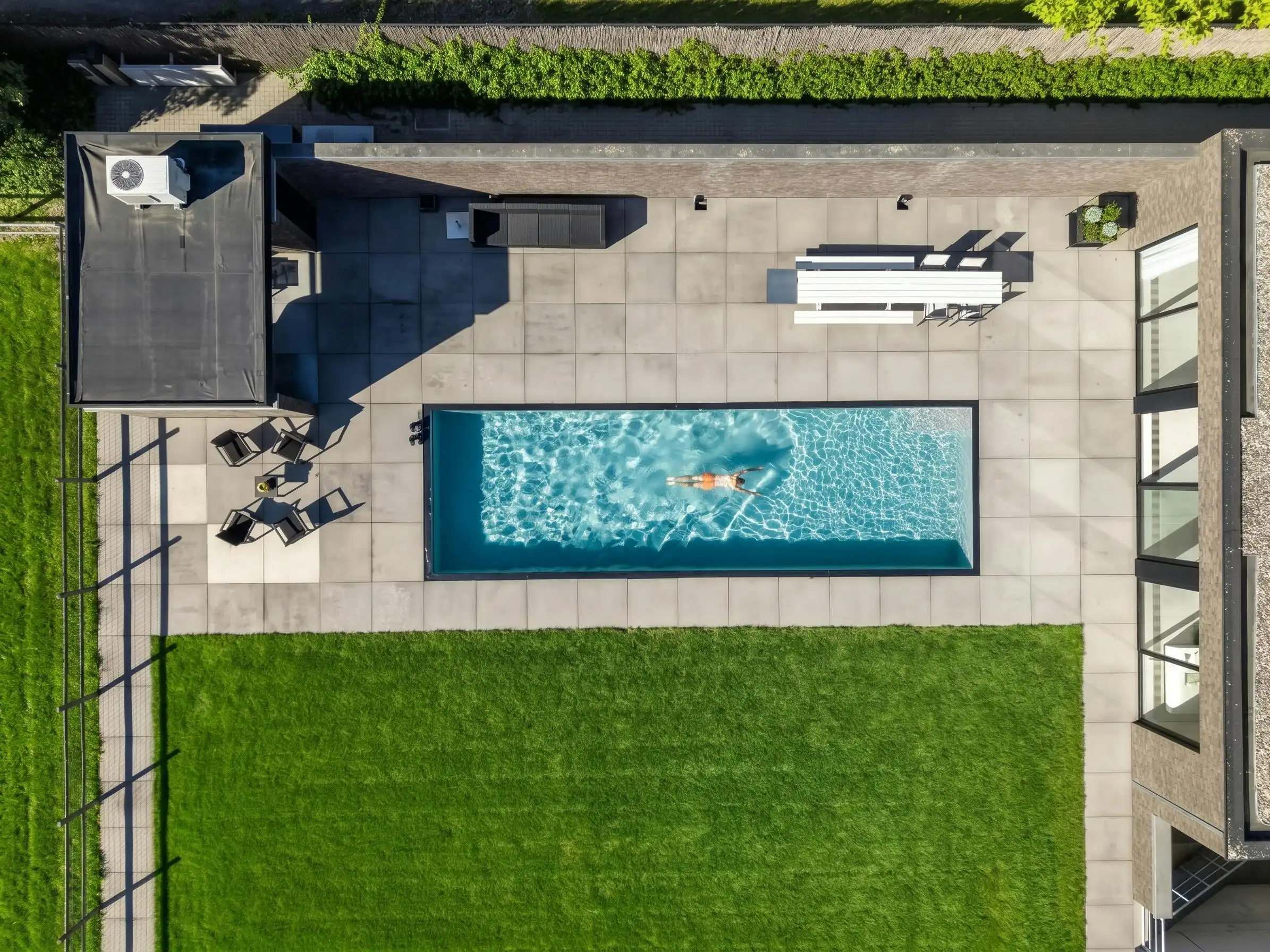 Exclusieve villa met zwembad en paardenstallen in Heule! foto 4