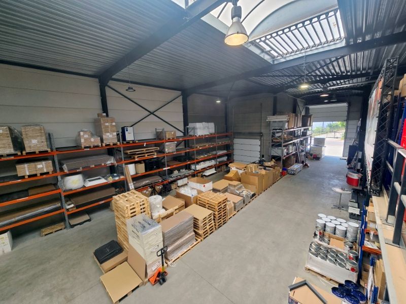 Magazijn te huur foto 2