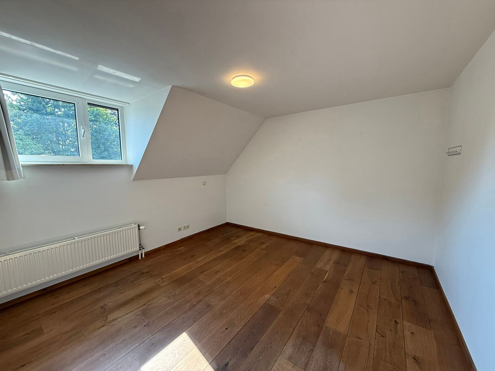 Verzorgd duplex appartement op een uitstekende ligging in het centrum van Tielt. foto 19