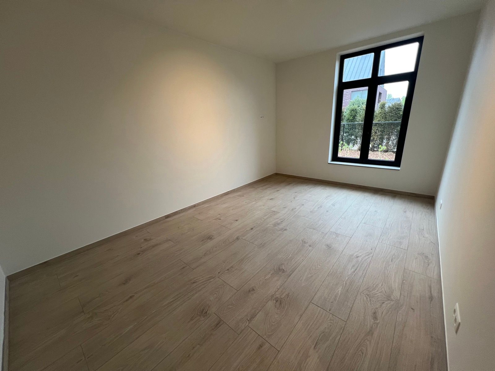 Luxueus app (131m²) met 2 slpk + bureau, terras en parking foto 12