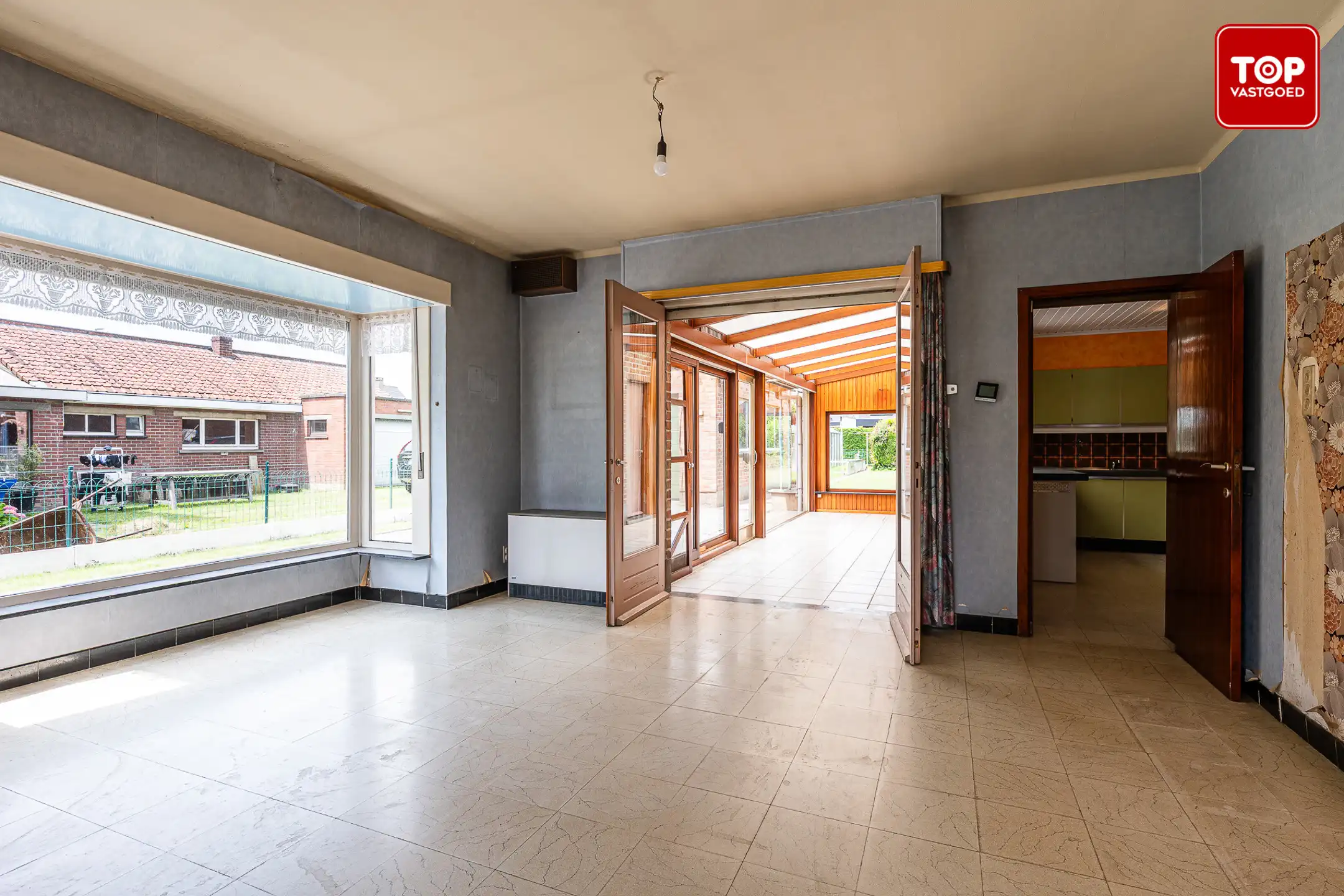 Halfopen bebouwing met 3 slaapkamers, zonnige tuin en garage  foto 8