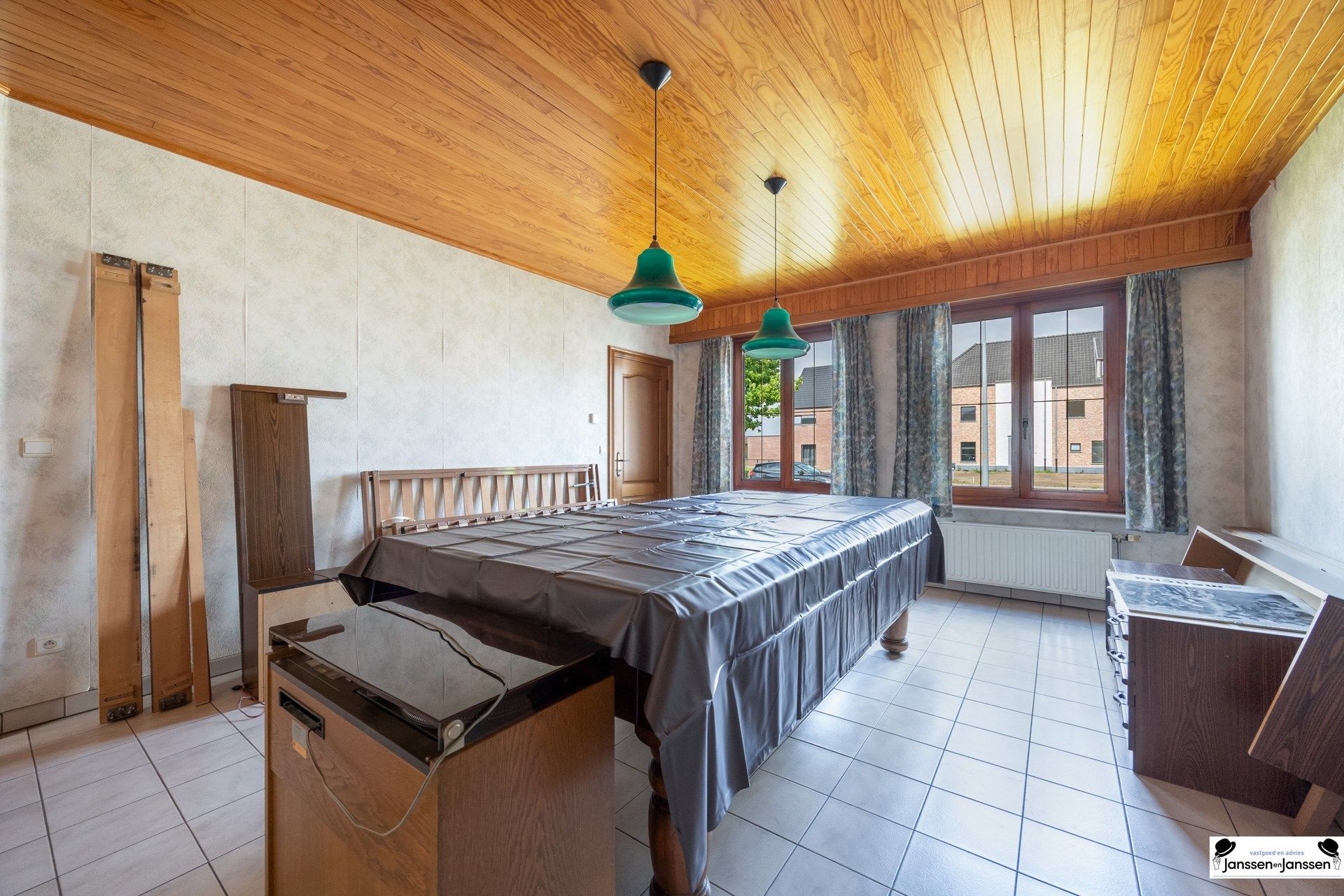 Ruime gezinswoning met 3à4 slaapkamers, kelder op een centrale locatie! foto 14