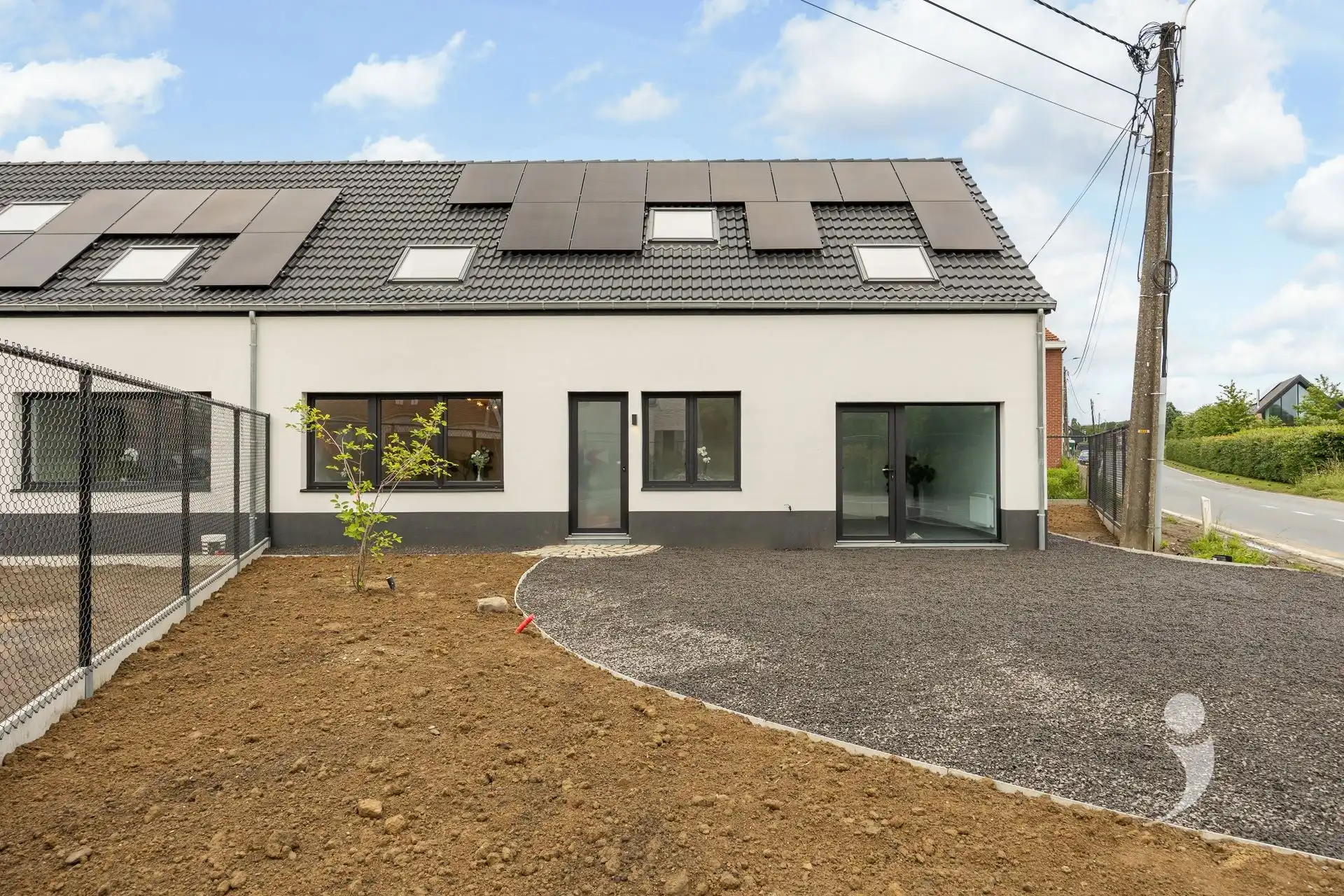 Volledig gerenoveerde woning in Tremelo! foto {{pictureIndex}}