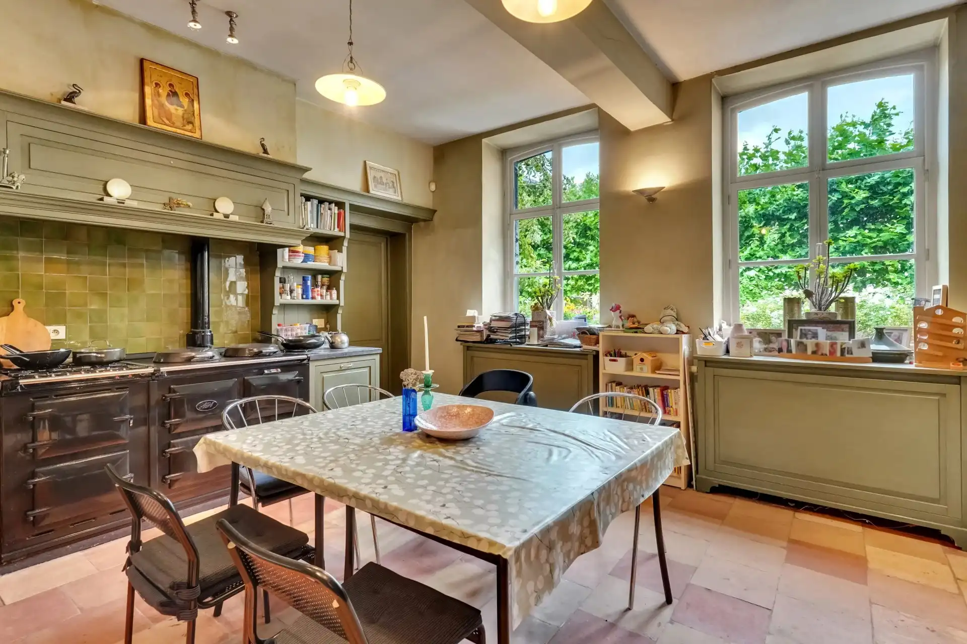 Karaktervolle vierkantshoeve met 5 slaapkamers en prachtige binnenkoer foto 21