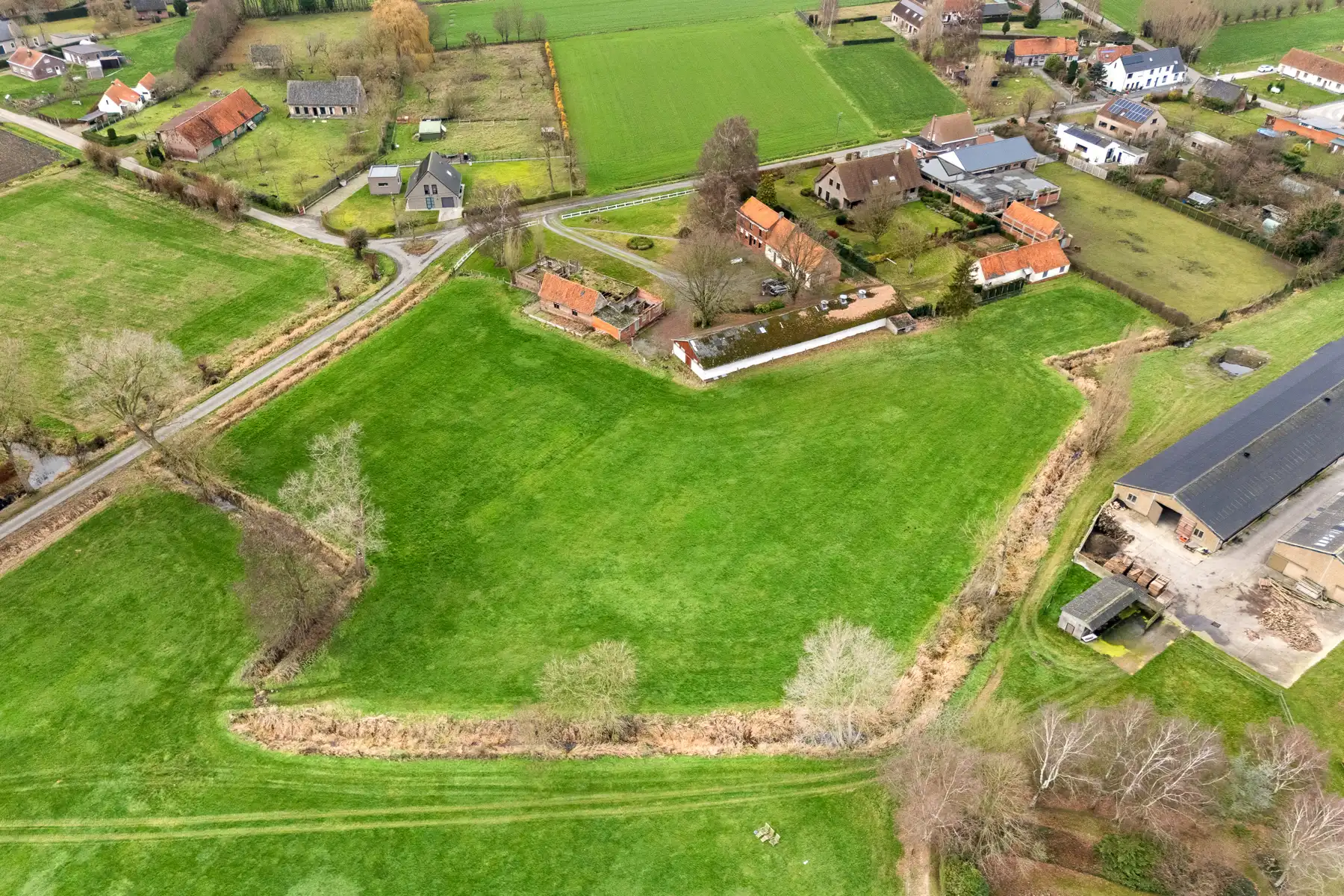 Landelijke eigendom met uitzonderlijk potentieel in Bellem foto 2
