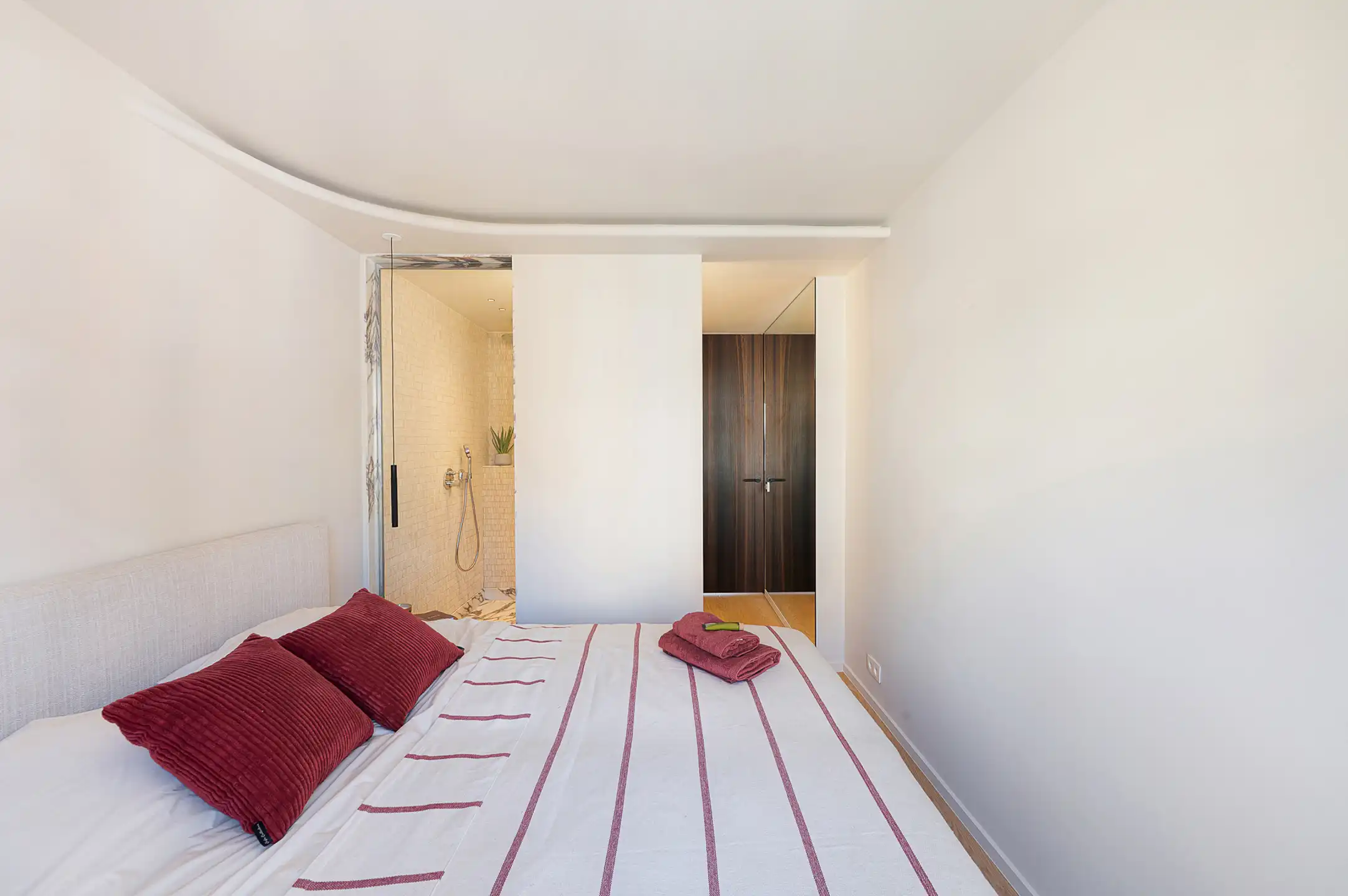 Lichtrijk gerenoveerd appartement met open zichten  foto 21
