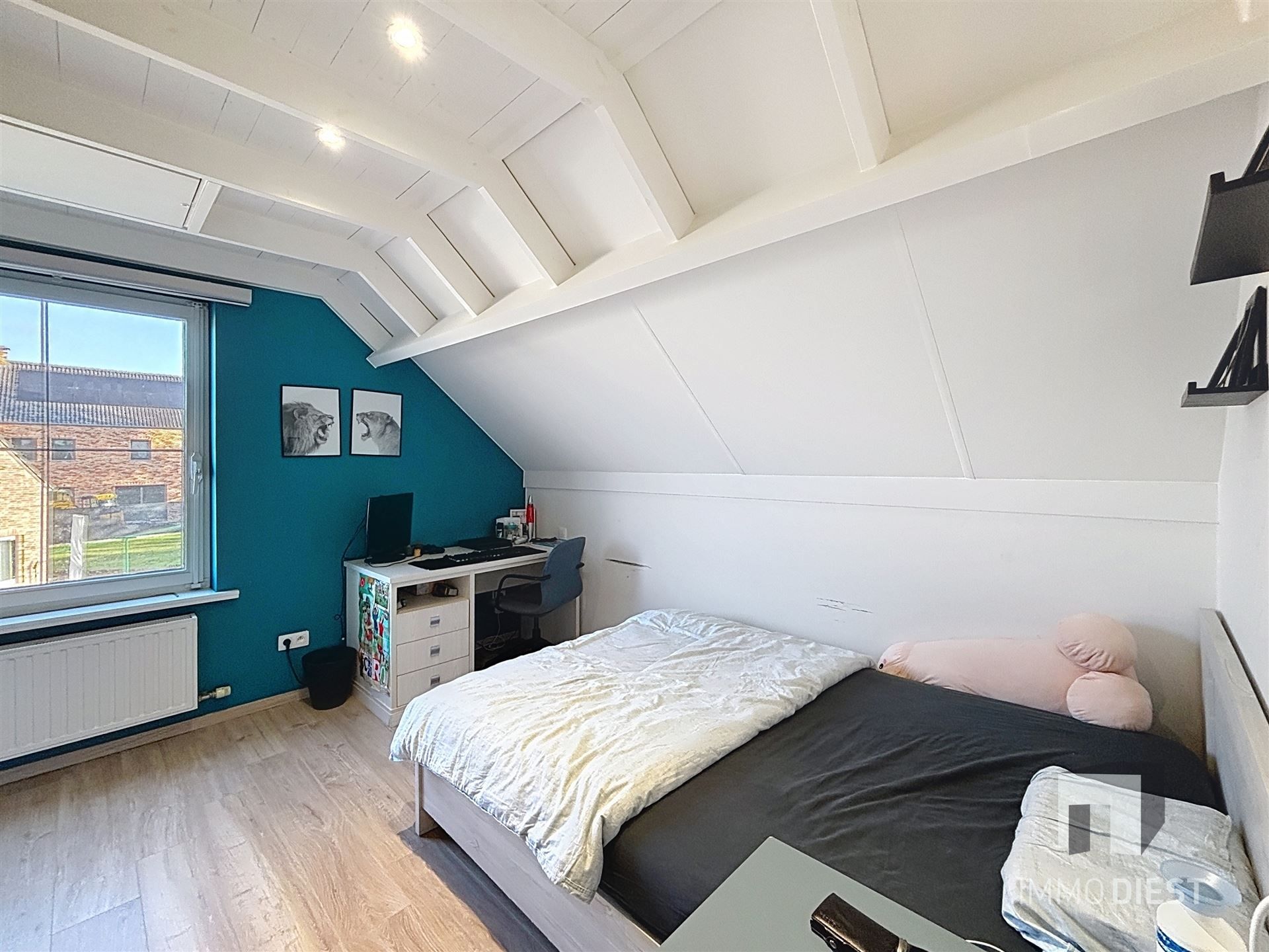 Perfecte gezinswoning in doodlopende straat met 3slpks en een mooie tuin foto 31