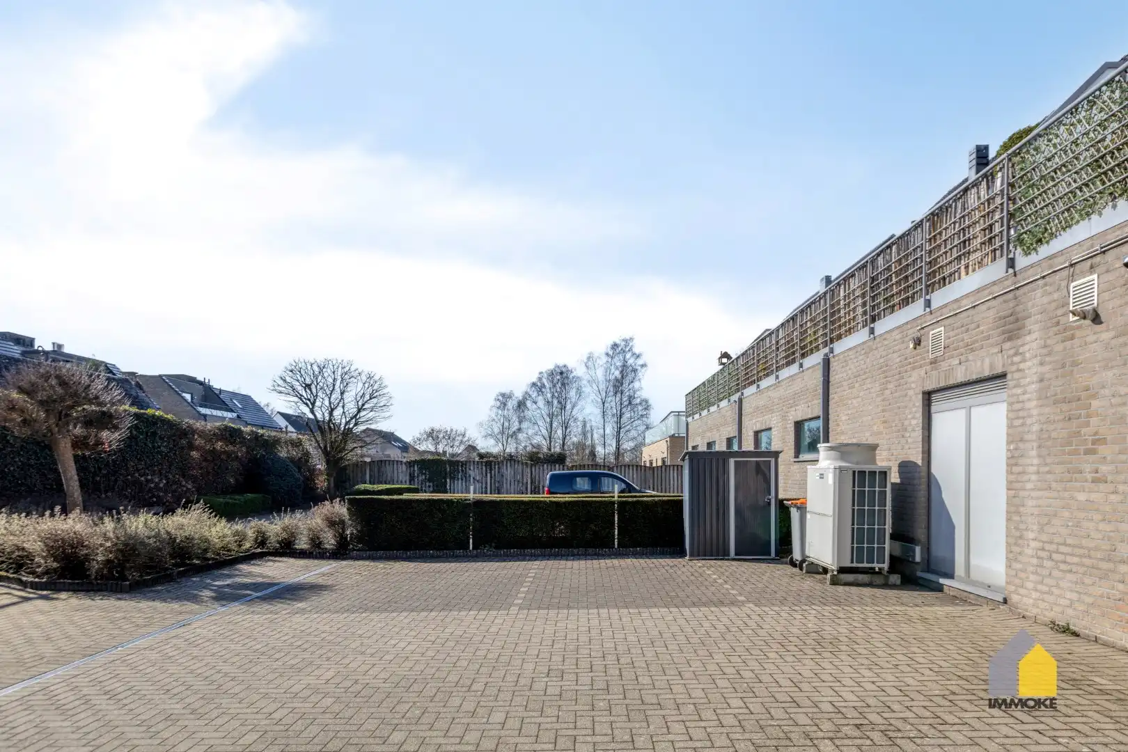 Gelijkvloers appartement (91 m²) in centrum met 1 slpk en parking. foto 13