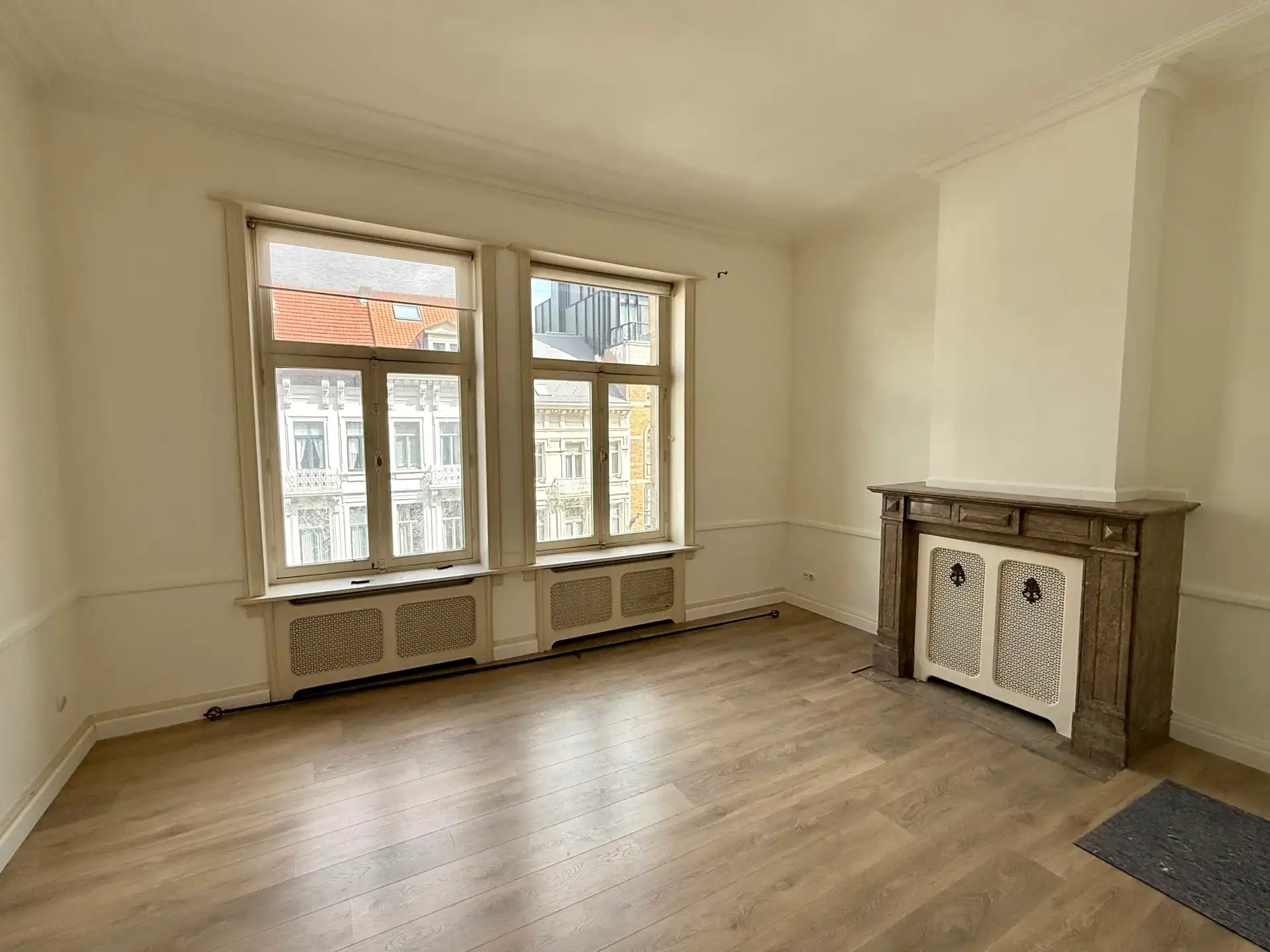 Authentiek 2-slaapkamer appartement op toplocatie. foto 6