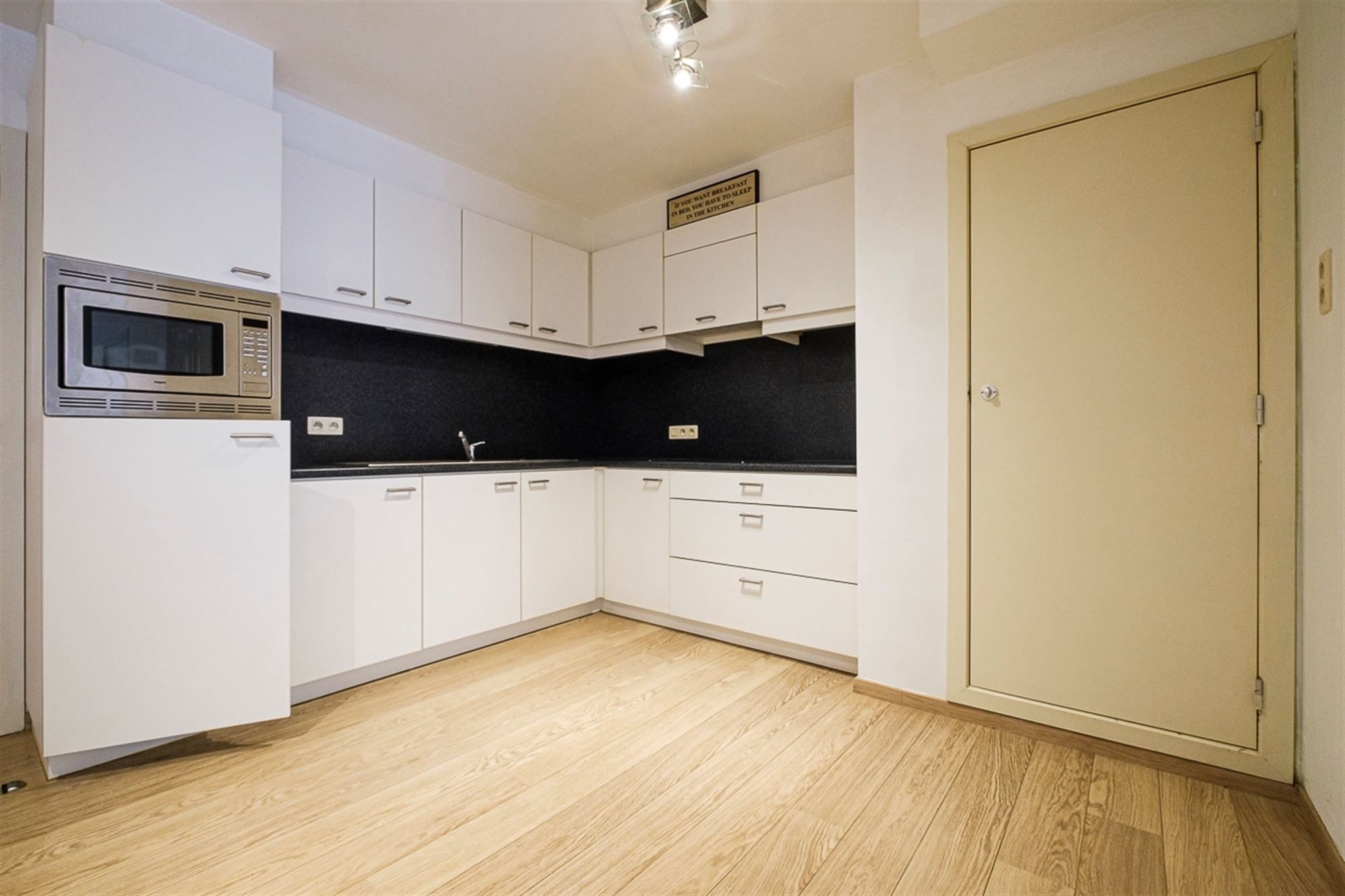 ENERGIEZUINIG APPARTEMENT MET TUIN IN HET HARTJE SINT-TRUIDEN  foto 3