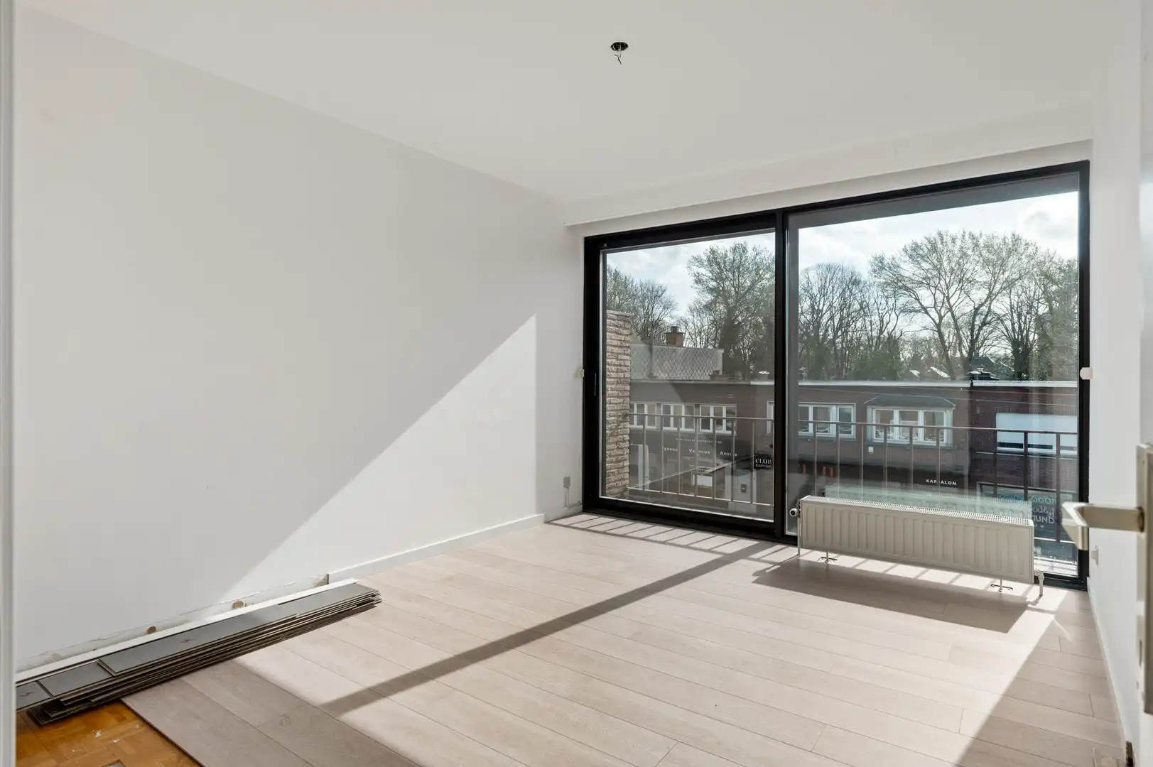 Stijlvol duplex appartement met 2 slaapkamers en garagebox foto 11