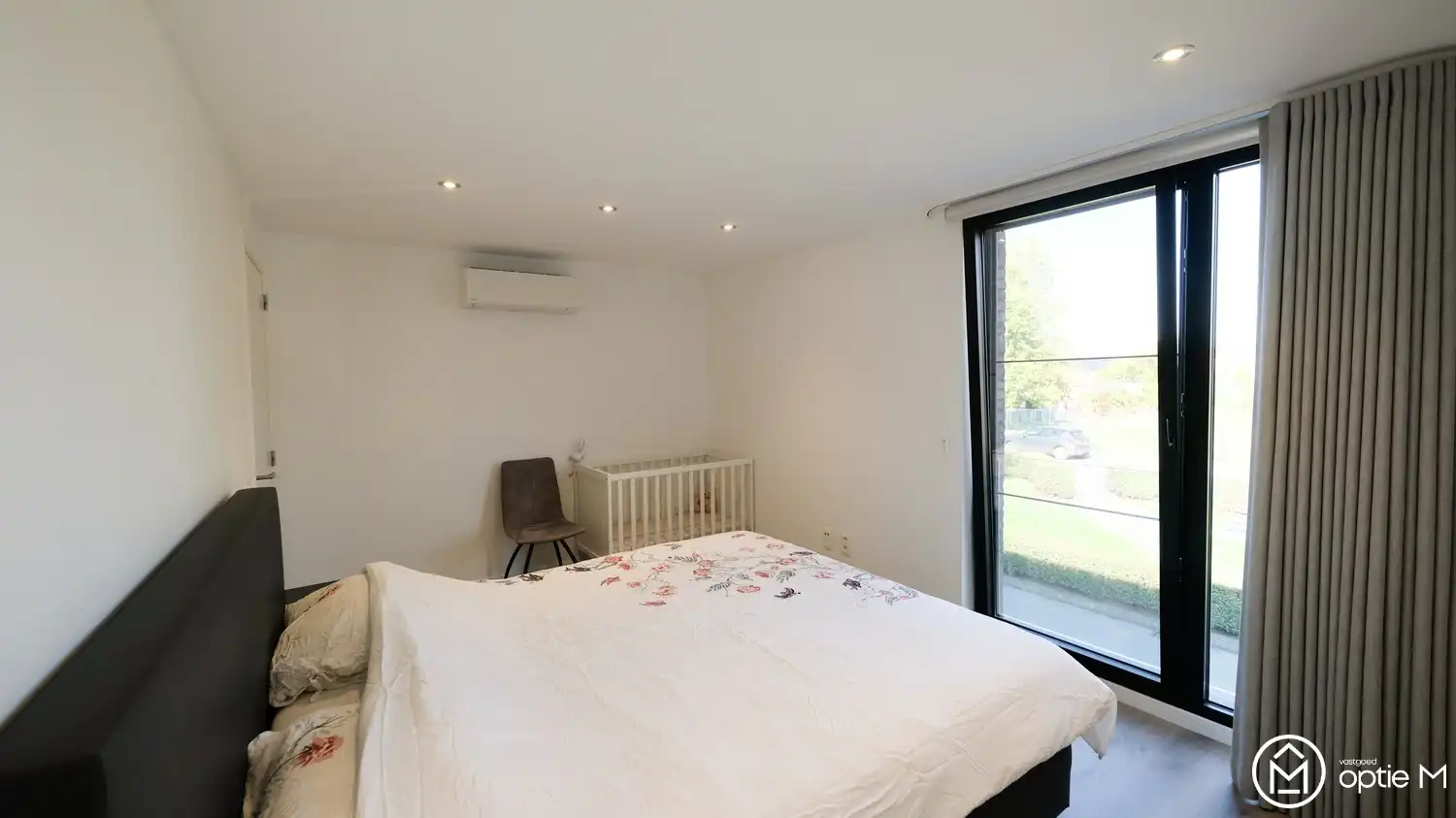 Stijlvol wonen in Hasselt: gezellige woning met 3 slaapkamers, tuin, garage en kelder te huur - ideale uitvalsbasis voor stedelijk leven in je eigen bubbel foto 11