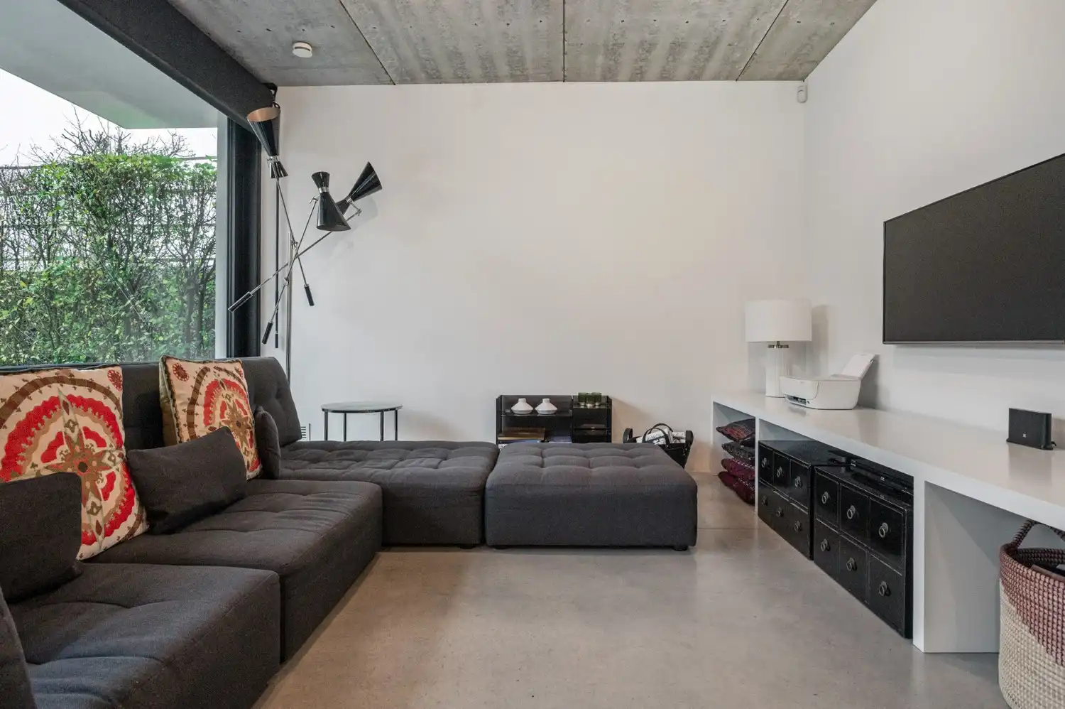 RECENTE HANDELSWONING OP COMMERCIELE LIGGING! foto 11