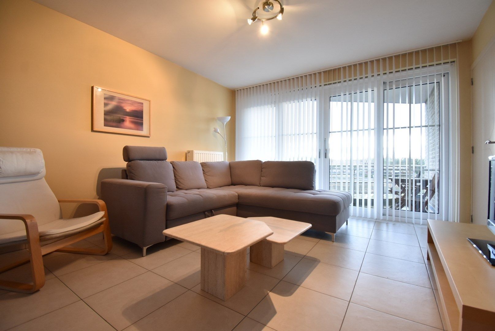 Ruim en degelijk appartement met twee slaapkamers, garage en kelderberging foto 7