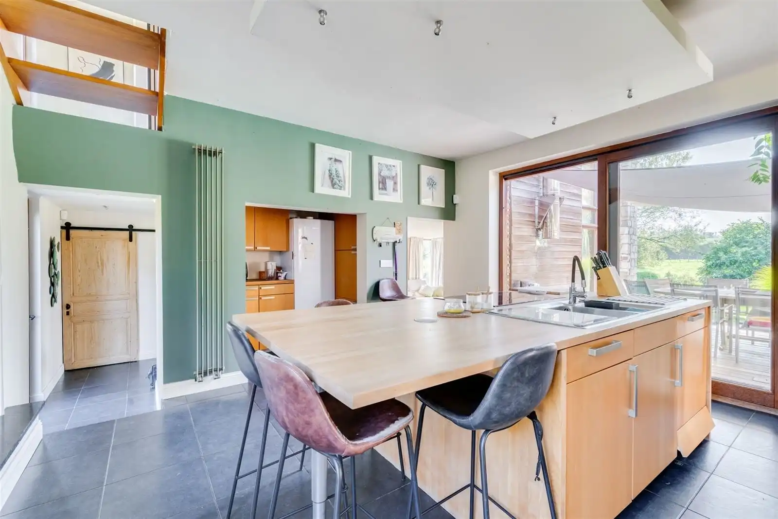 maison unique, où l’habitat et le calme se rejoignent parfaitement foto 7