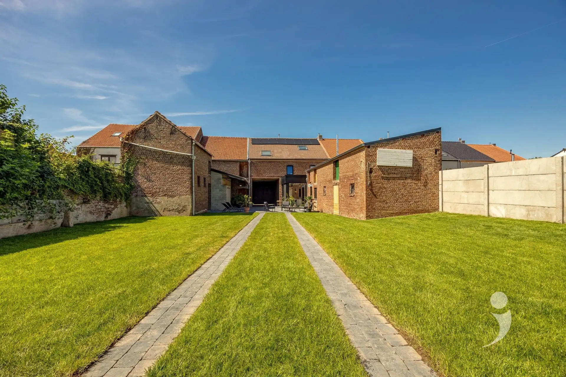 Volledig gerenoveerde hoeve met loods én verkavelingsmogelijkheid foto 24