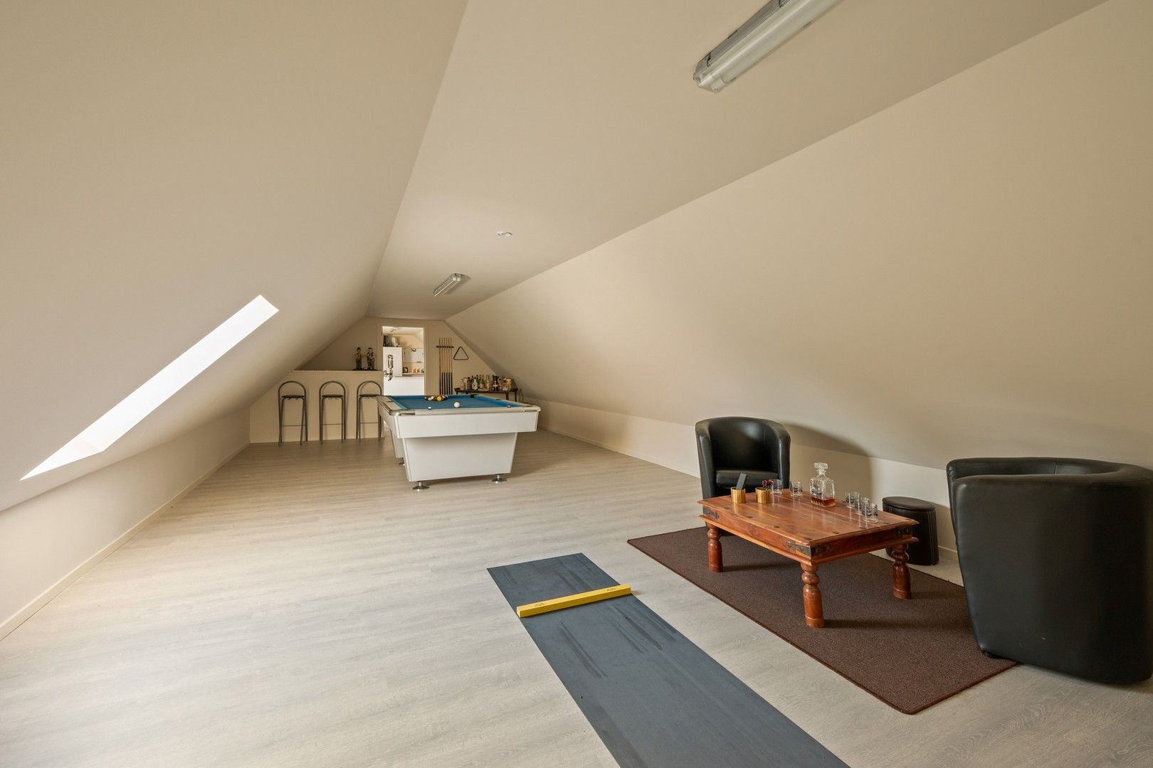 Instapklare en energiezuinige villa met zwembad en loods aan de voet van de Vlaamse Ardennen foto 23