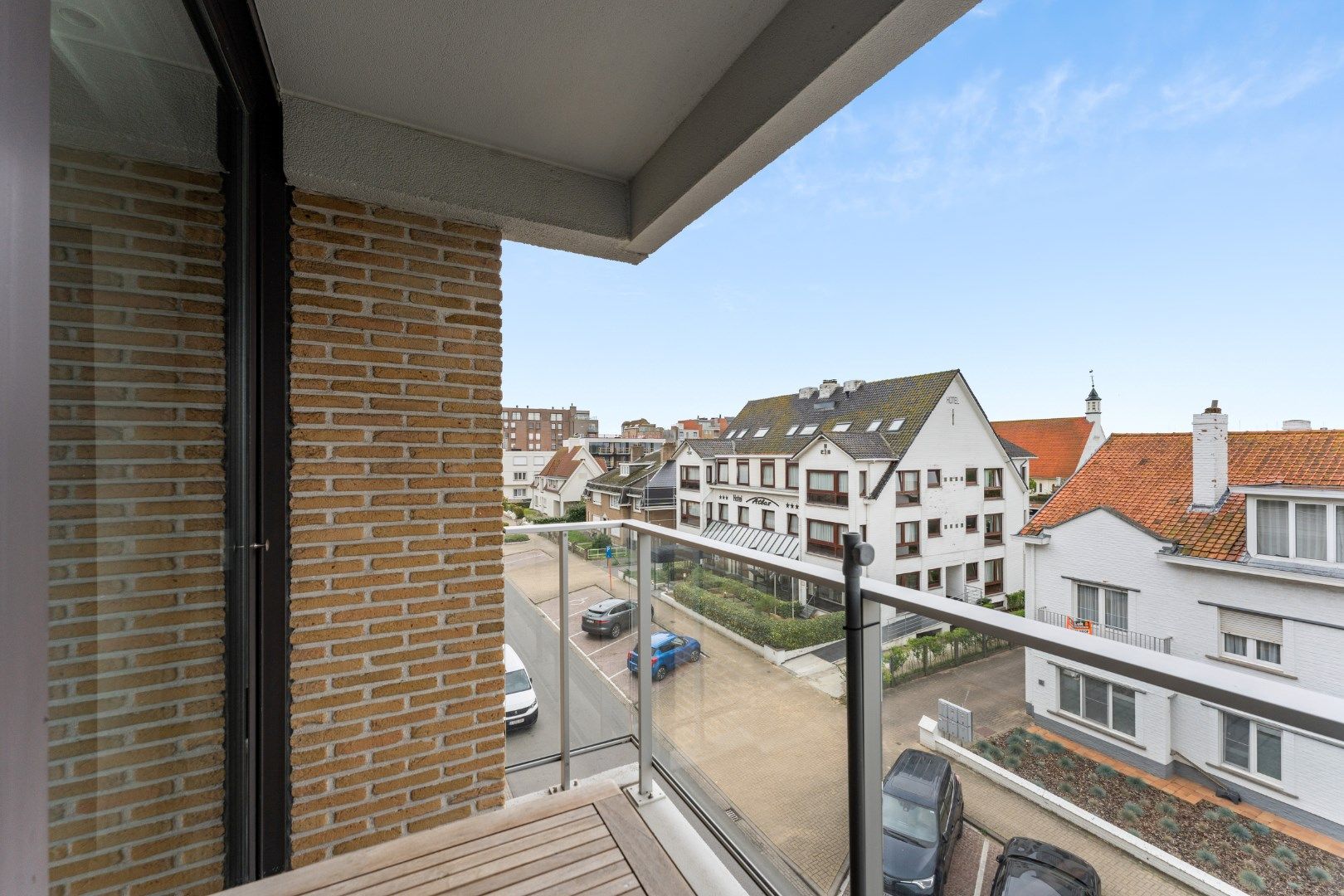 volledig vernieuwd appartement met 2 slaapkamers  foto 11