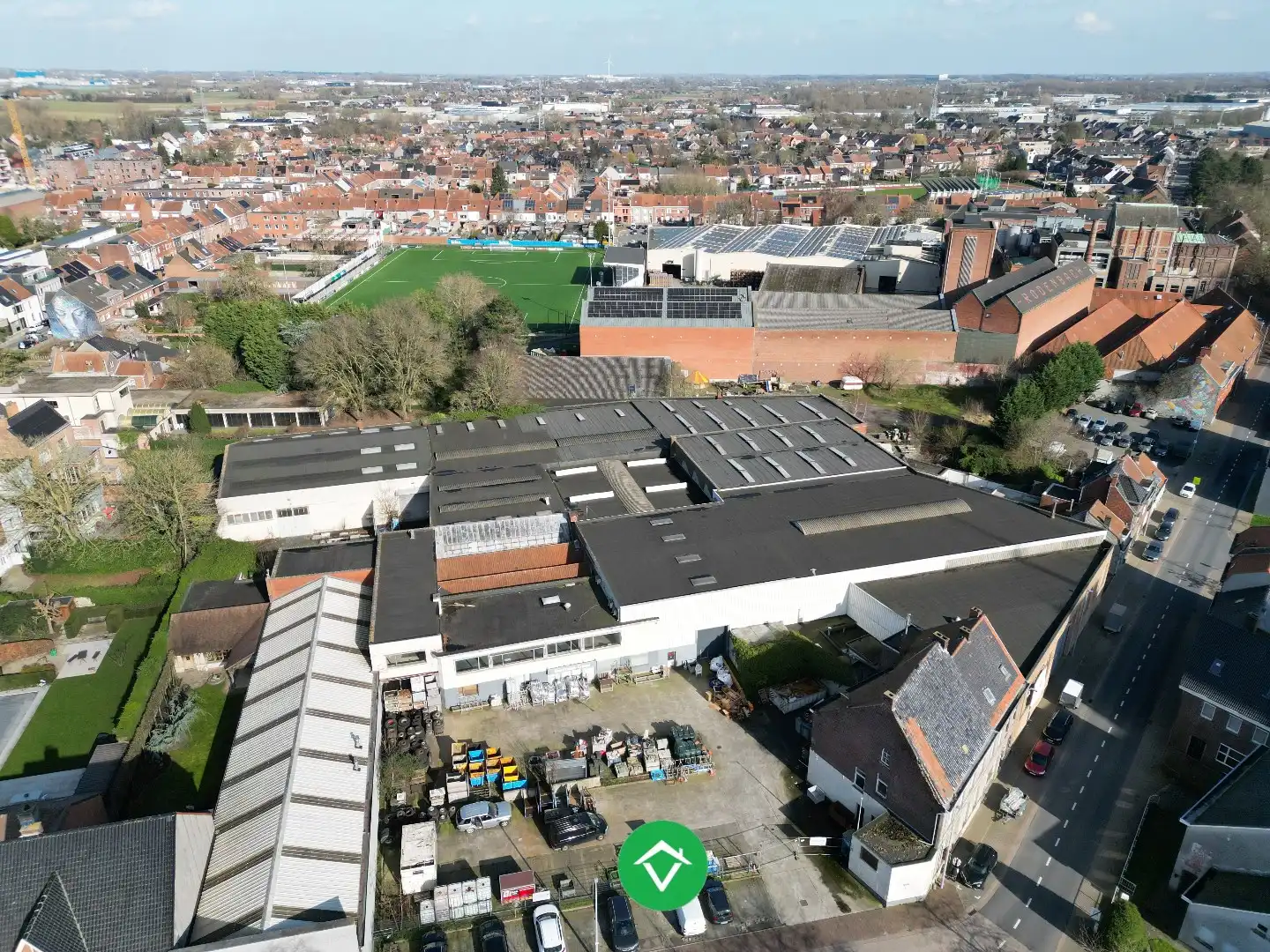 Projectzone van 7635 m² op een uiterst gunstige ligging te Roeselare foto 2