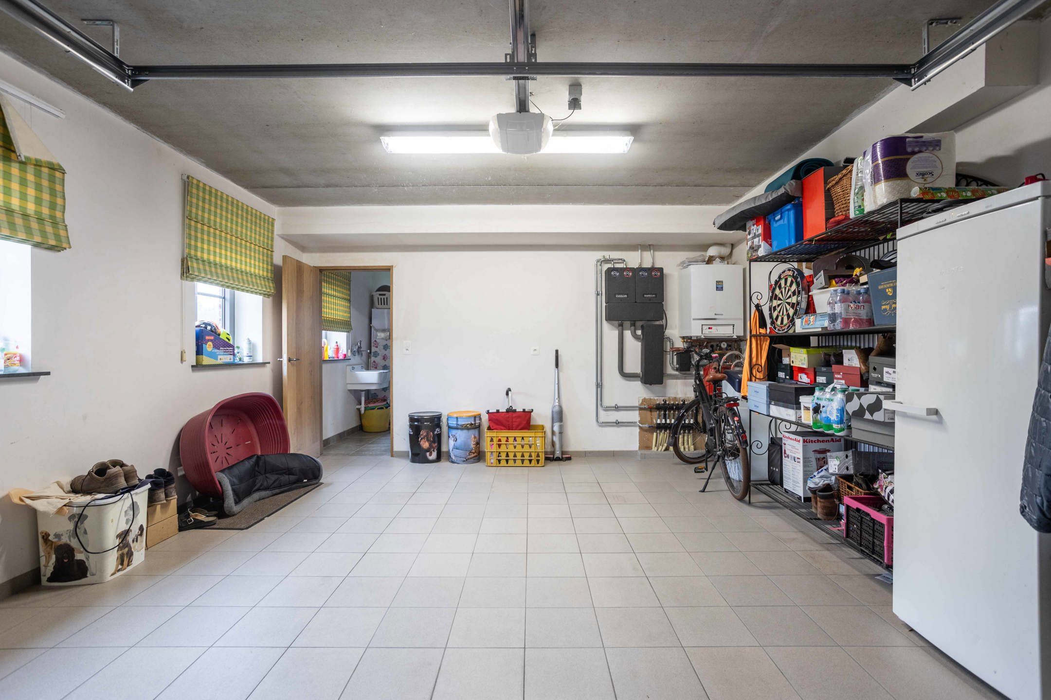 Rustig gelegen, recente villa met garage, oprit en tuin! foto 19