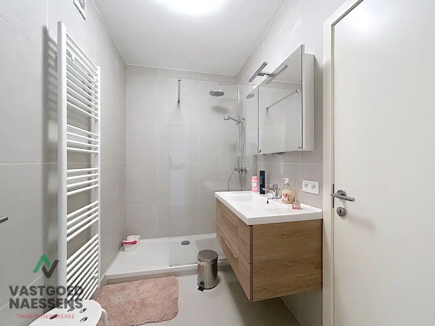 2 SLPK APP - ZIJDELINGS ZICHT OP ZEE - TERRAS foto 8