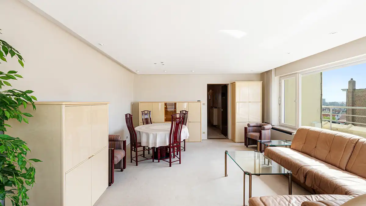 Appartement met veel potentieel: zon, zeezicht en rust foto 8