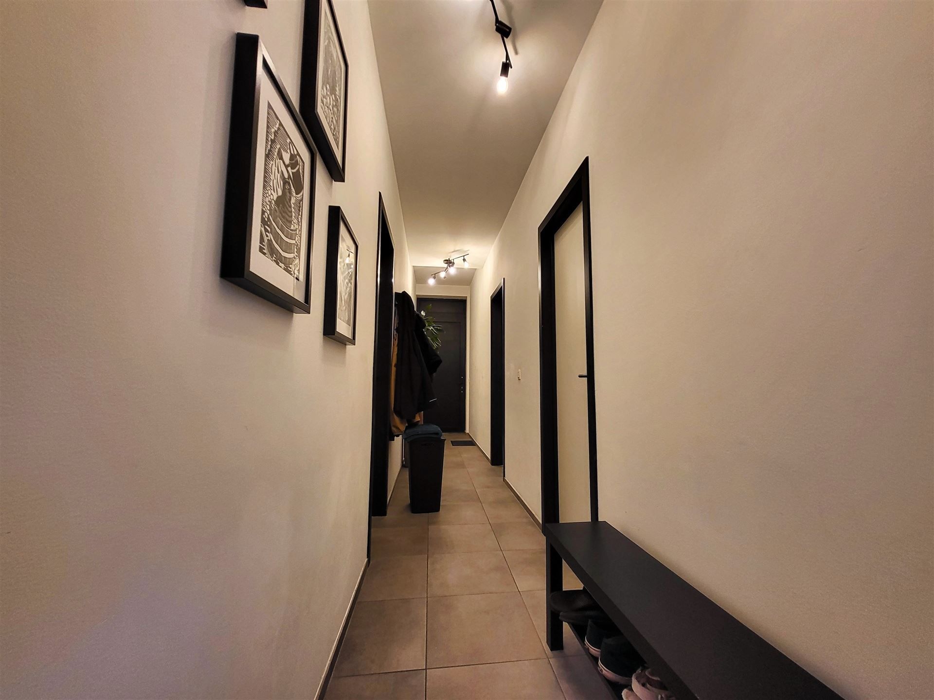 Gelijkvloers appartement met tuin! foto 10