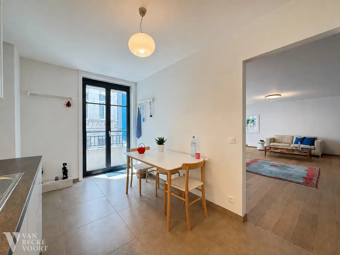 Harmonieus appartement in het bruisende stadscentrum foto 5