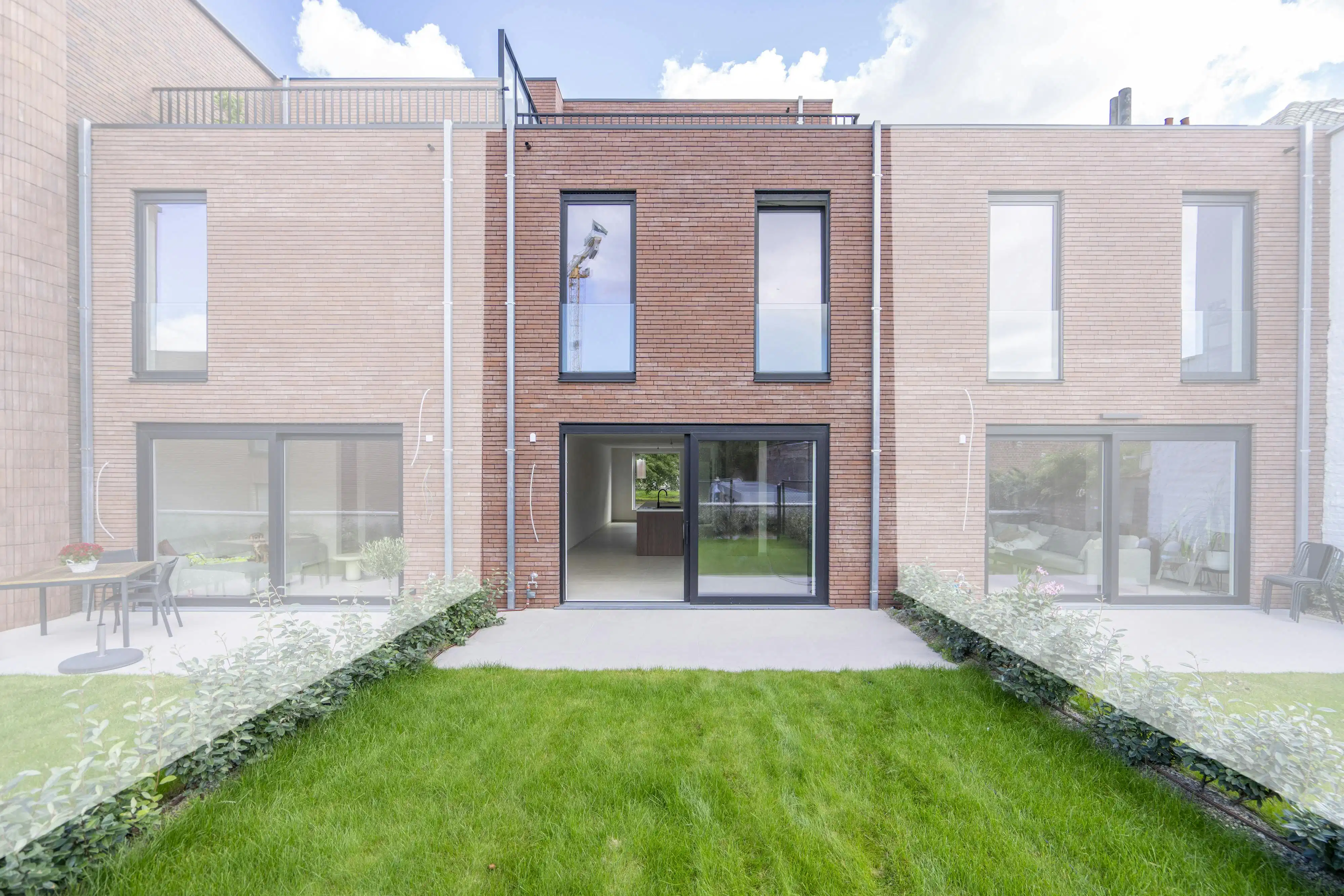 Nieuwbouwwoning met 4 slaapkamers te koop centrum Kortrijk foto 2