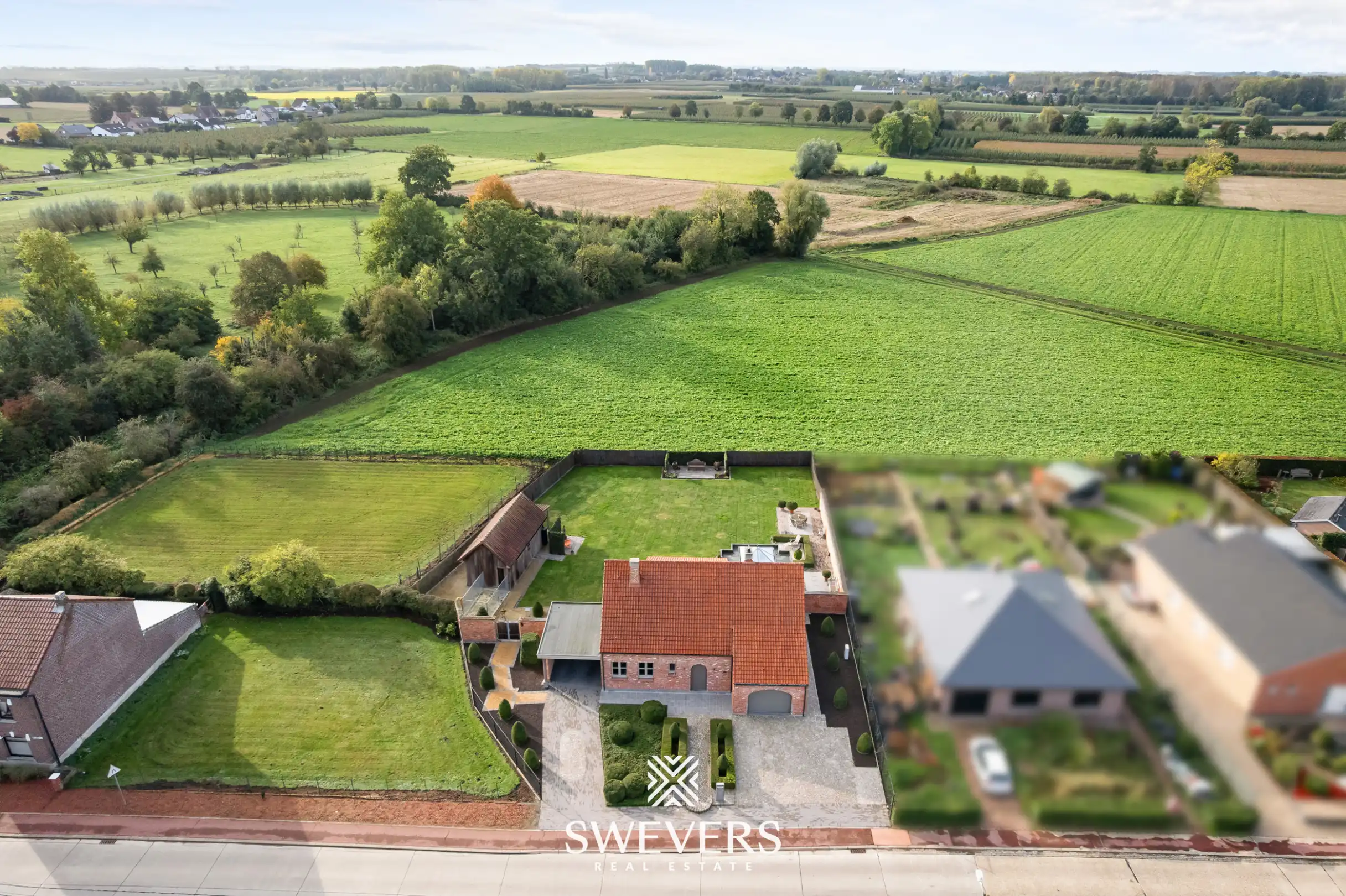 Sfeervolle open bebouwing met royale tuin en veel privacy foto 35