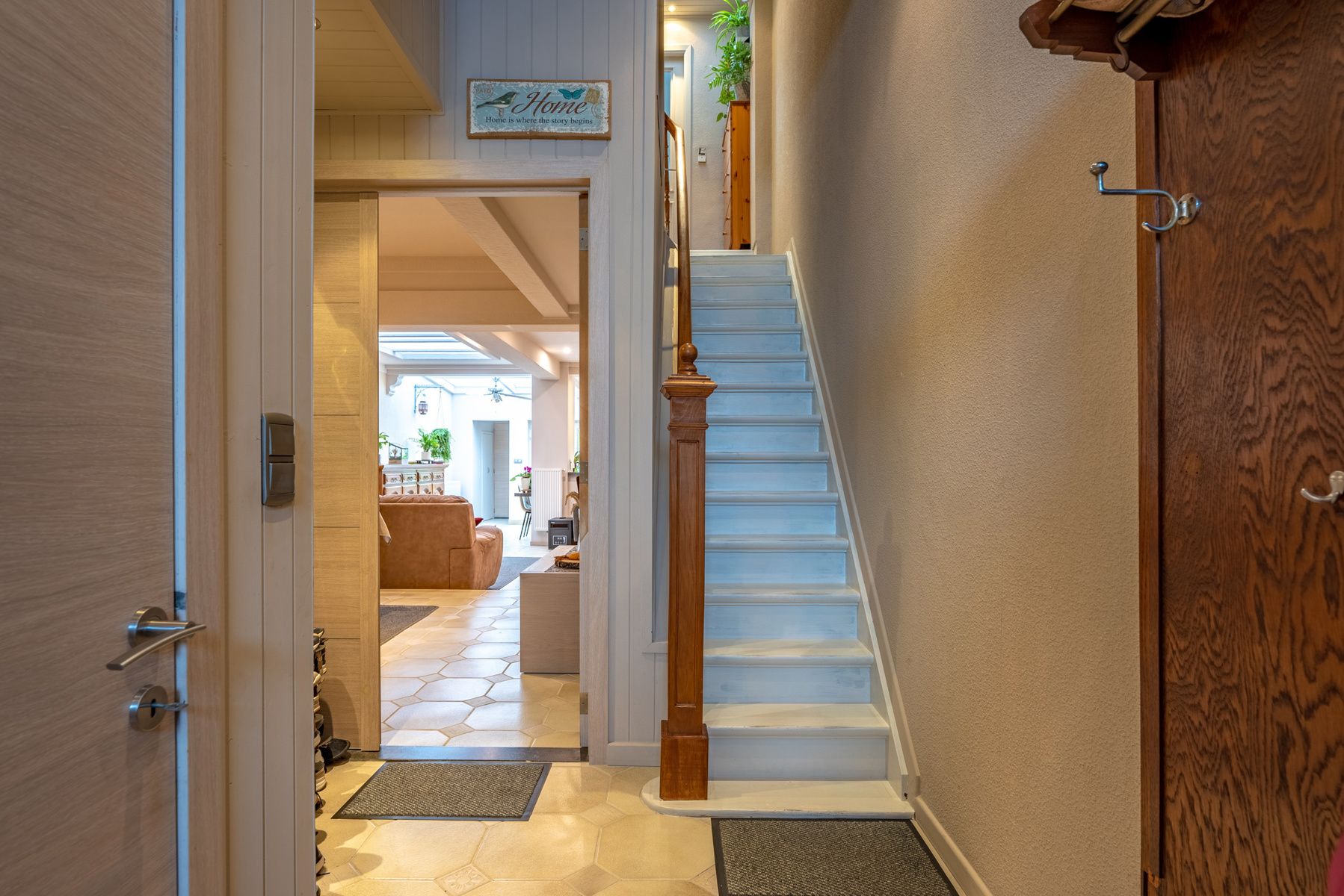 Woning met 4 slaapkamers, garage en zuidwest tuin! foto 3