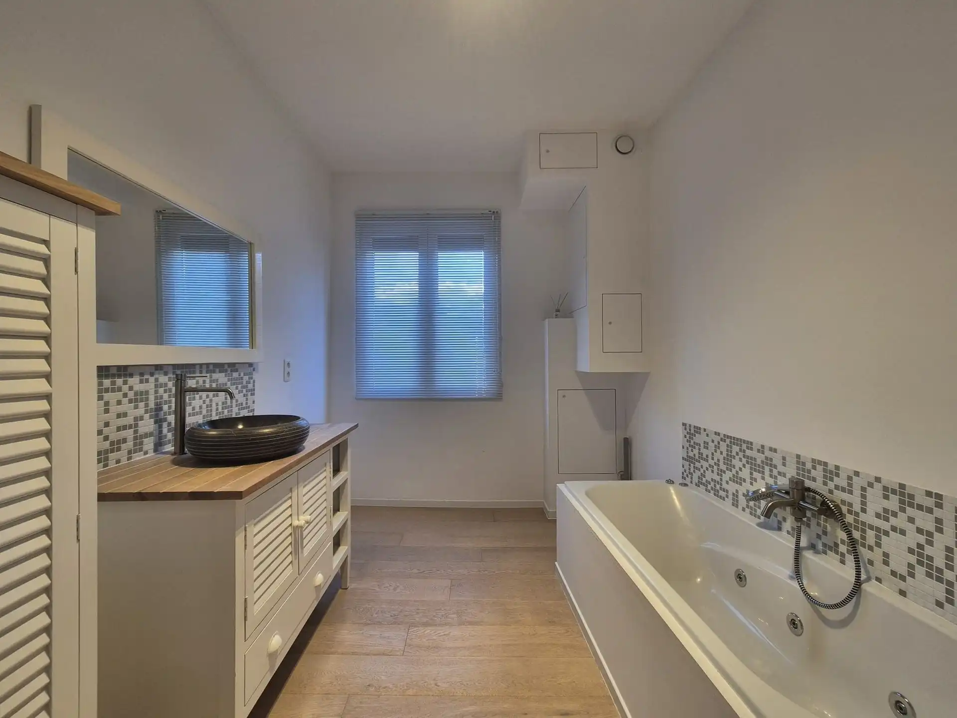 Charmante woning te huur in hartje Ledeberg, vlak bij het centrum van Gent. foto 17