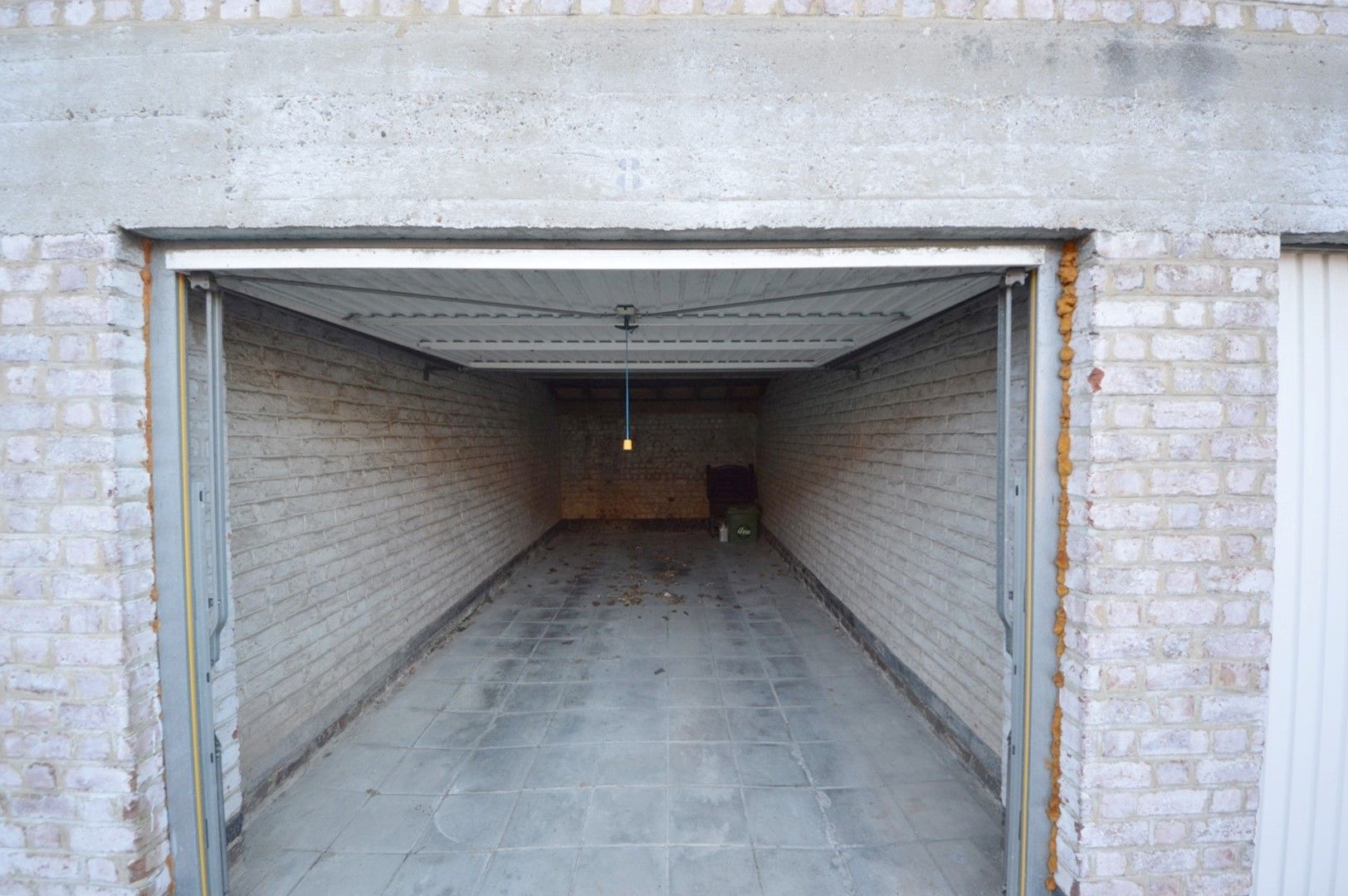 GARAGEBOX NR 11 LEOPOLDLAAN NINOVE  foto 3