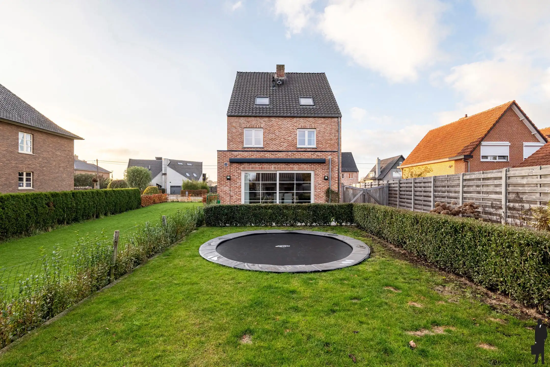 Recente, instapklare woning met 4 slpk. nabij Prinsenpark foto 13
