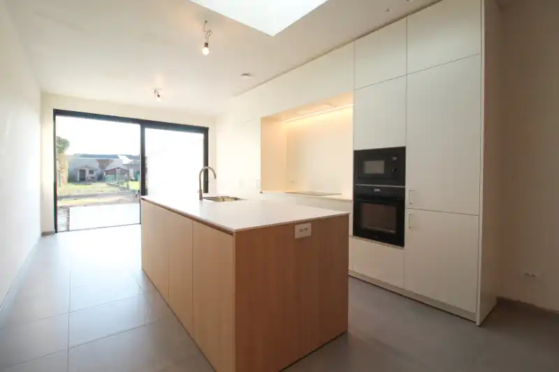 Energiezuinige nieuwbouwwoning te huur in Sint-Kruis foto 5