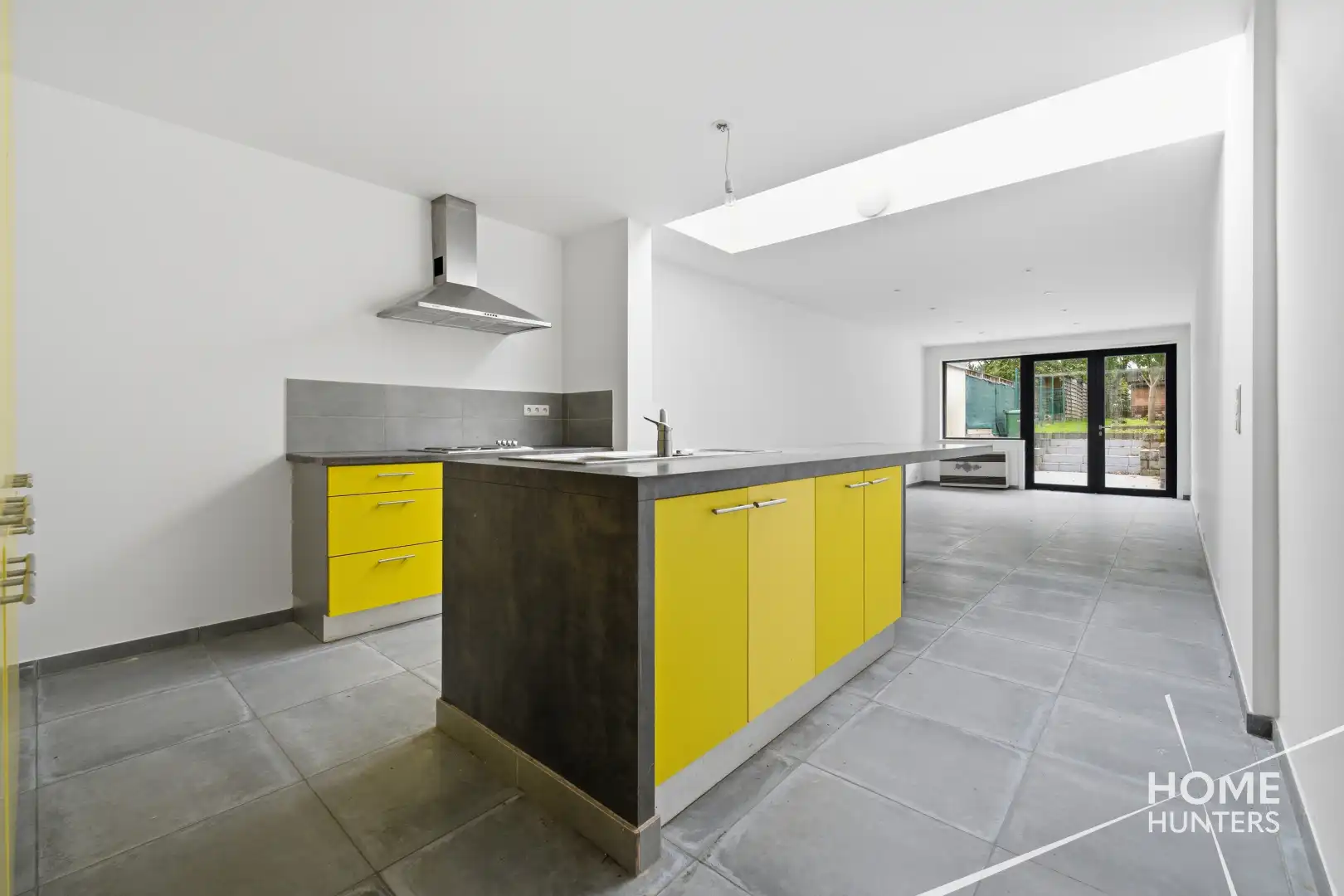 Charmante woning met zuidgerichte tuin in hartje Heuvelland foto 6