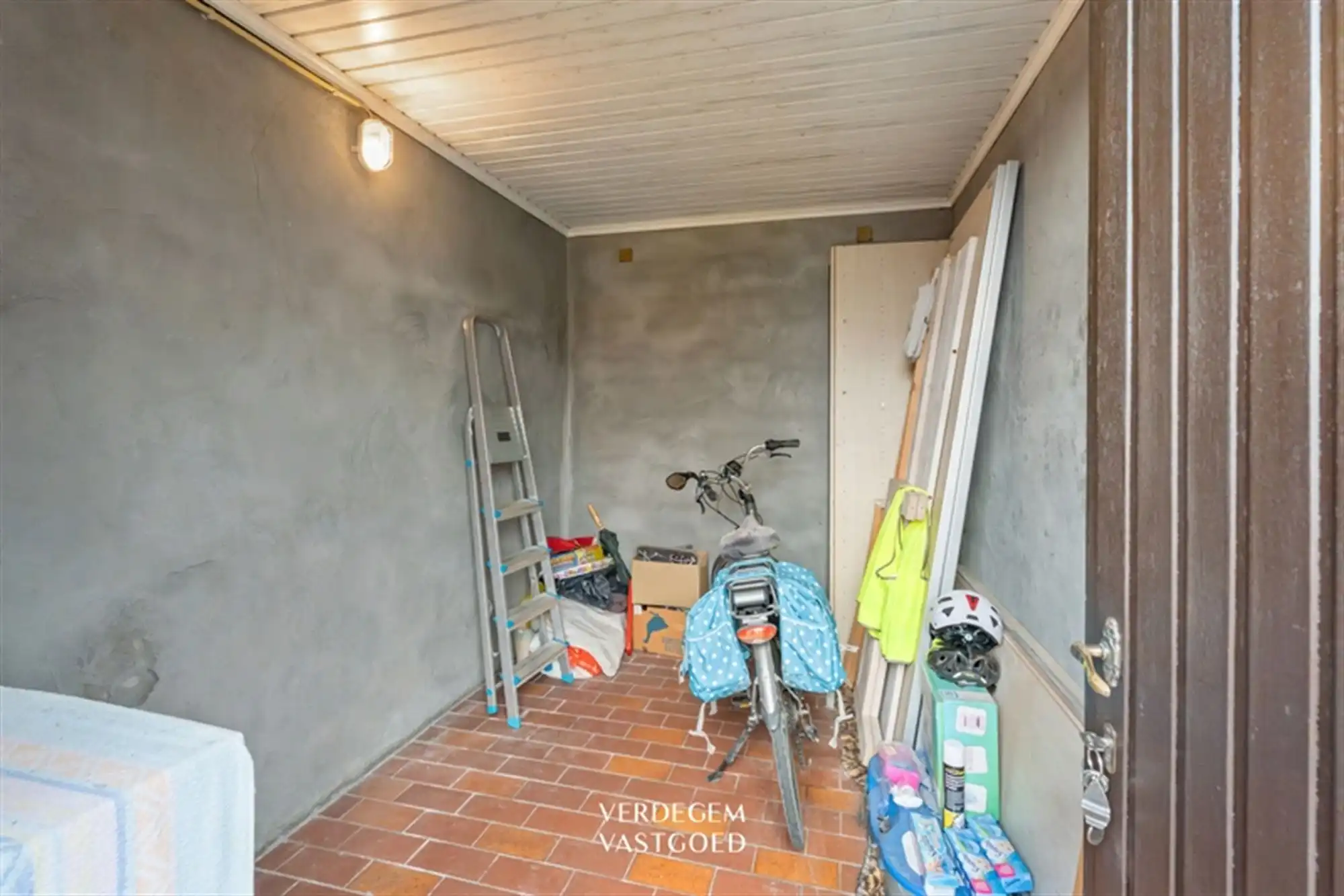 Hoevewoning met schuur en uniek zicht op weilanden en knotwilgen foto 19