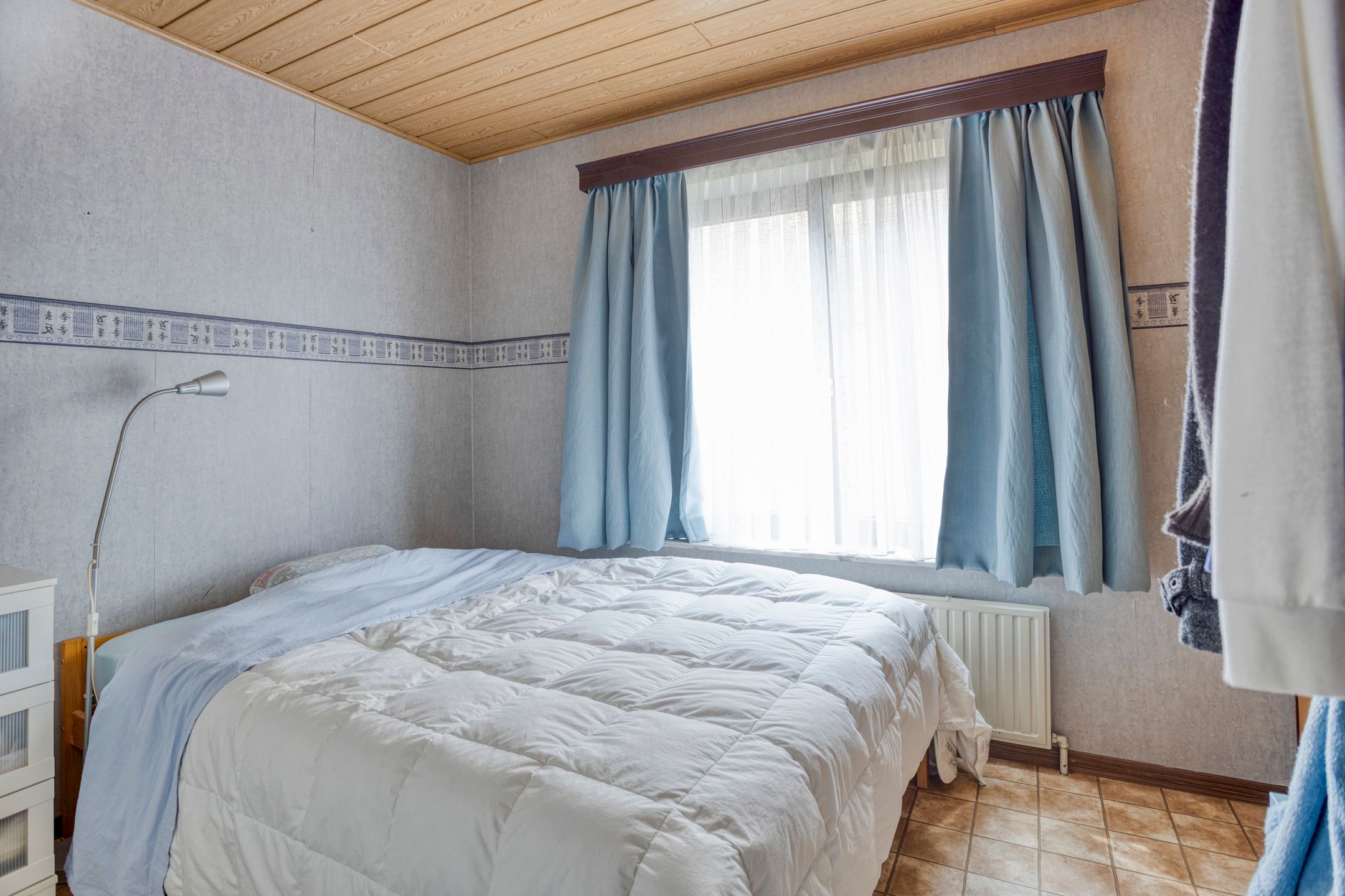 Te renoveren woning op ruim perceel foto 10