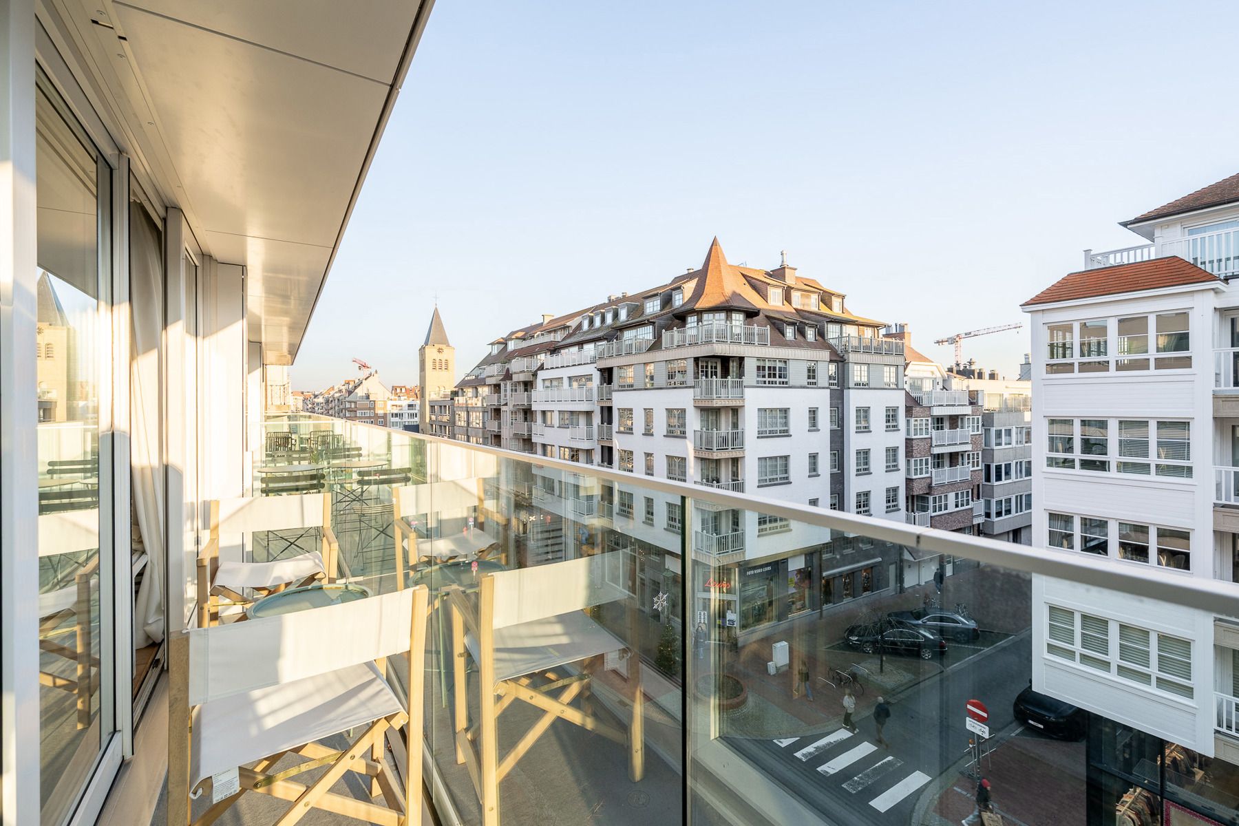 Stijlvol appartement met uitstekende centrale ligging foto 17