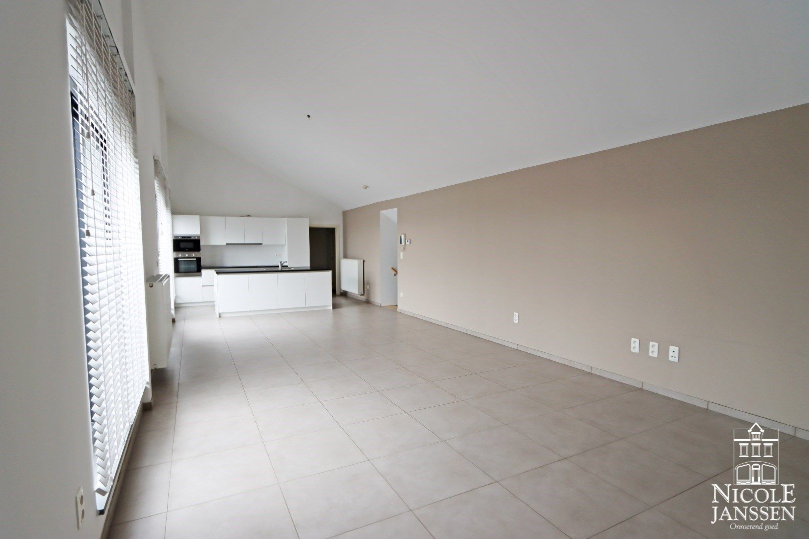 Royaal duplex-penthouse met twee slaapkamers, twee badkamers en ruime terrassen met alle privacy foto 5