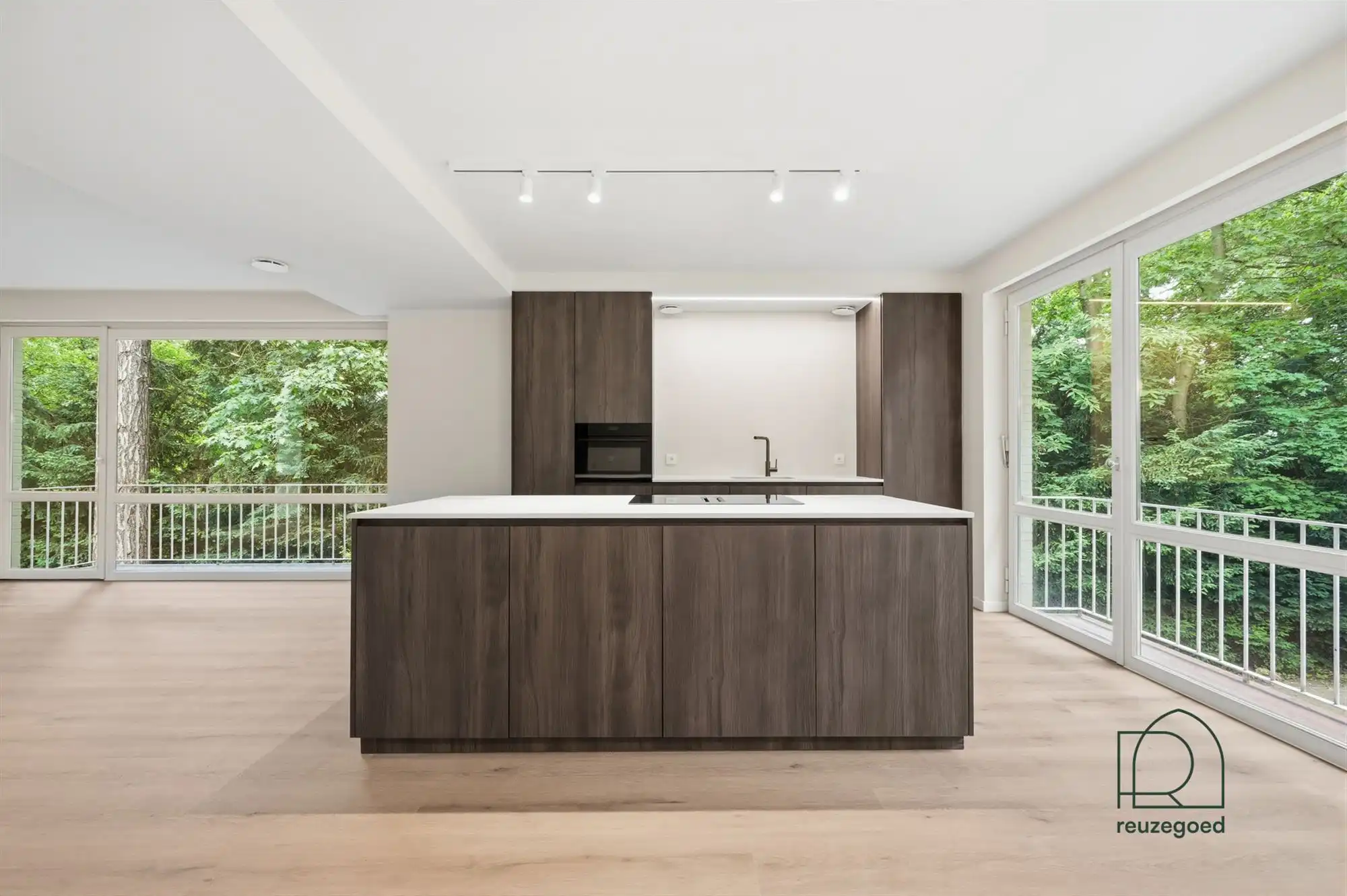 Exclusief gerenoveerd appartement in het groen van Bonheiden foto 11
