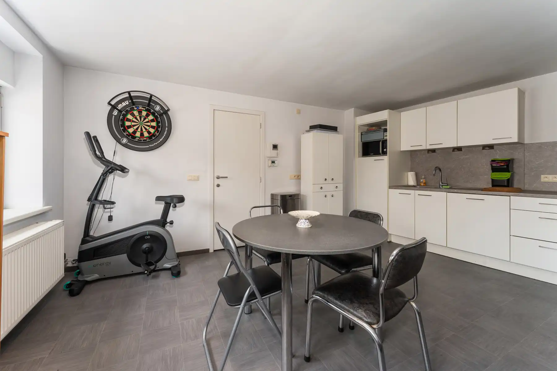  Polyvalente kantoorruimte en 2 appartementen foto 20