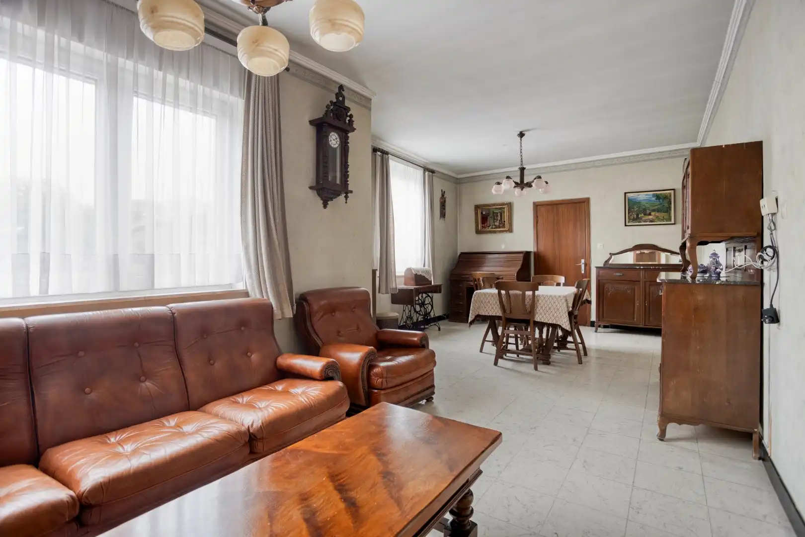 Hoevewoning met binnenkoer en grote opslagruimte te Heers-Vechmaal foto 6