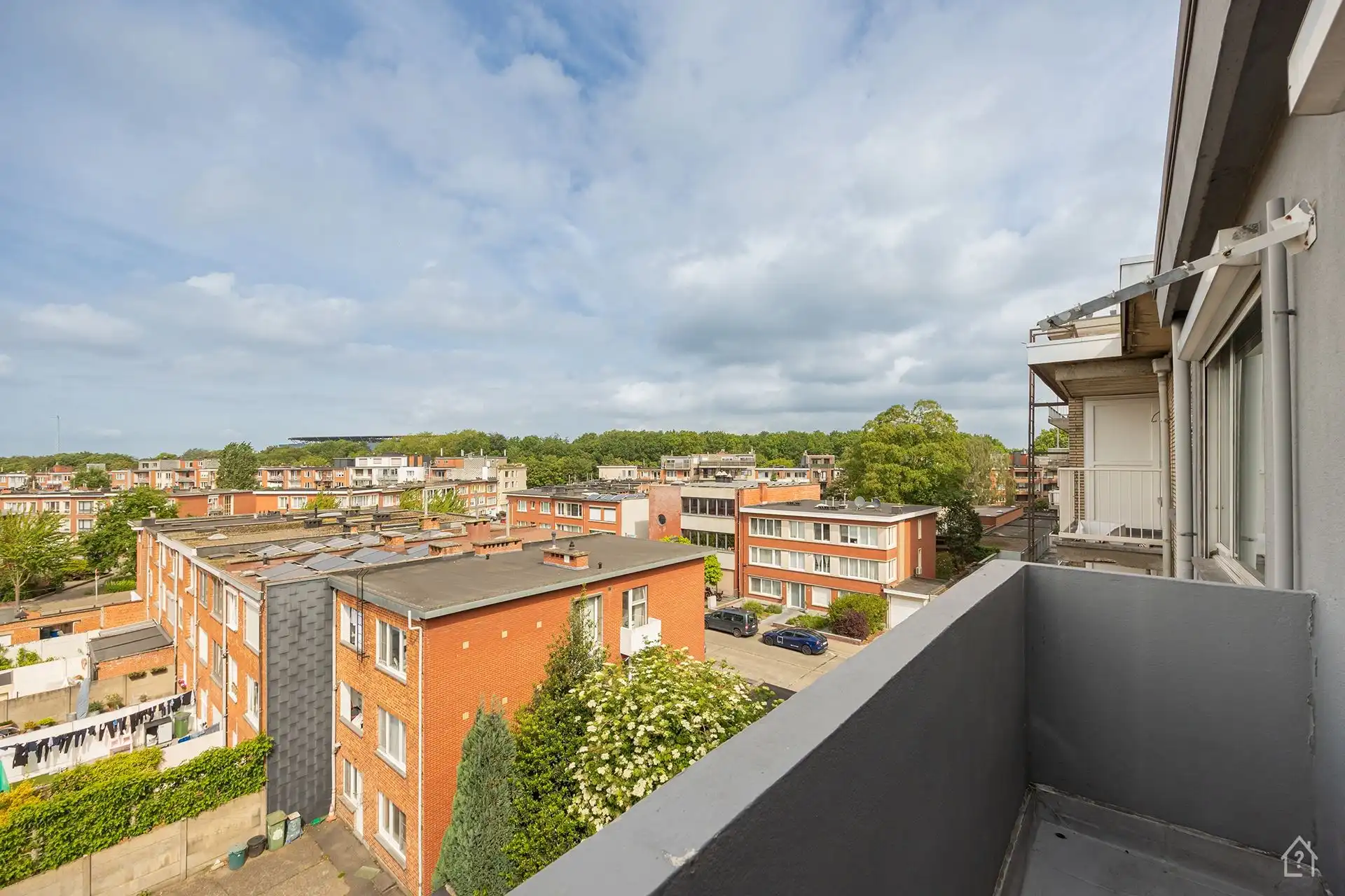 2 slaapkamer appartement met terras foto 14